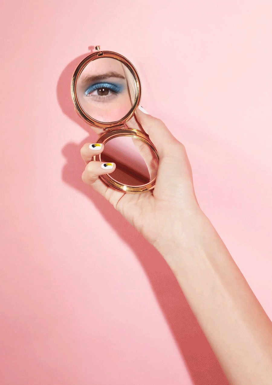 2.BLUE-EYES_1.gif