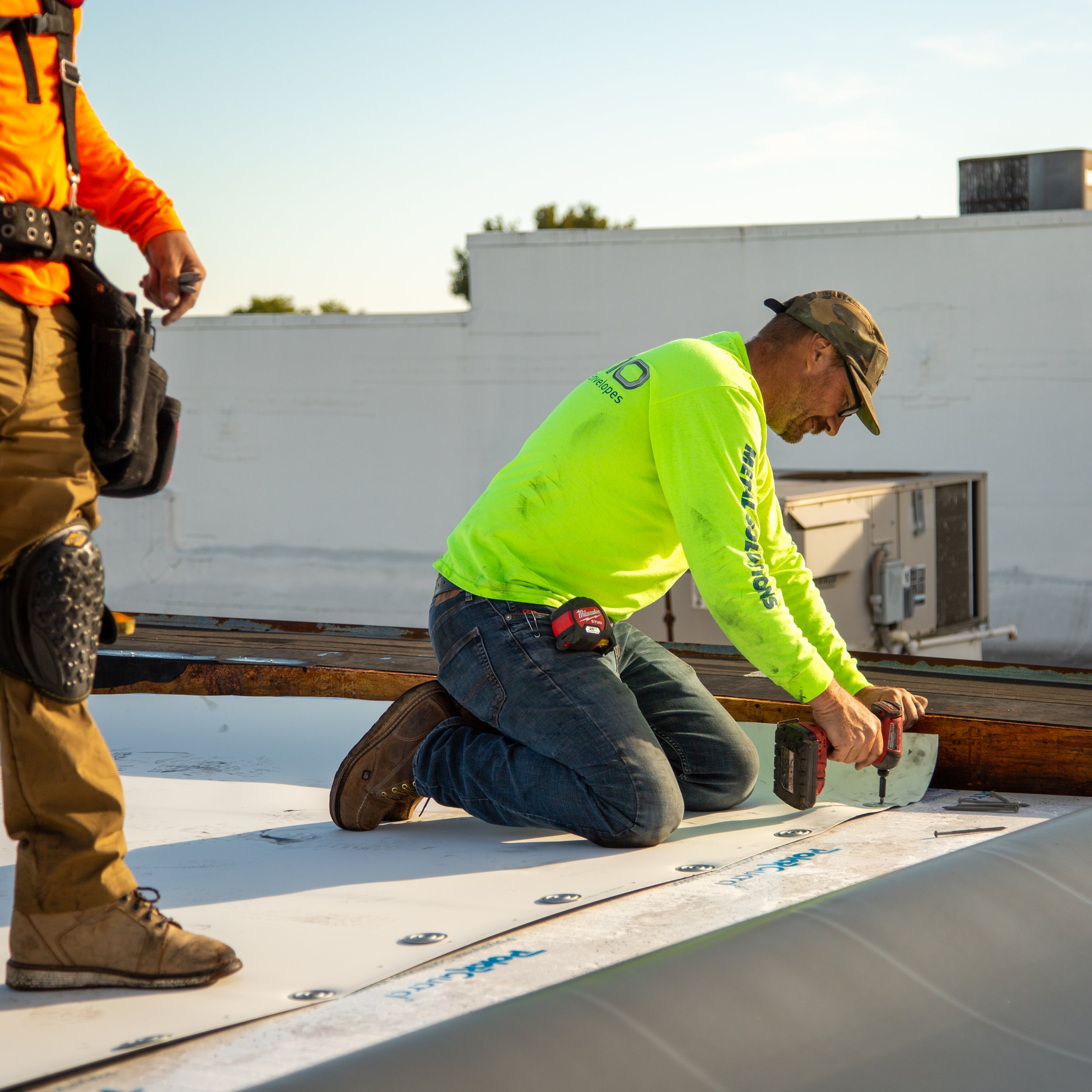 7 Questions to Ask Before You Hire a Commercial Roofing Contractor