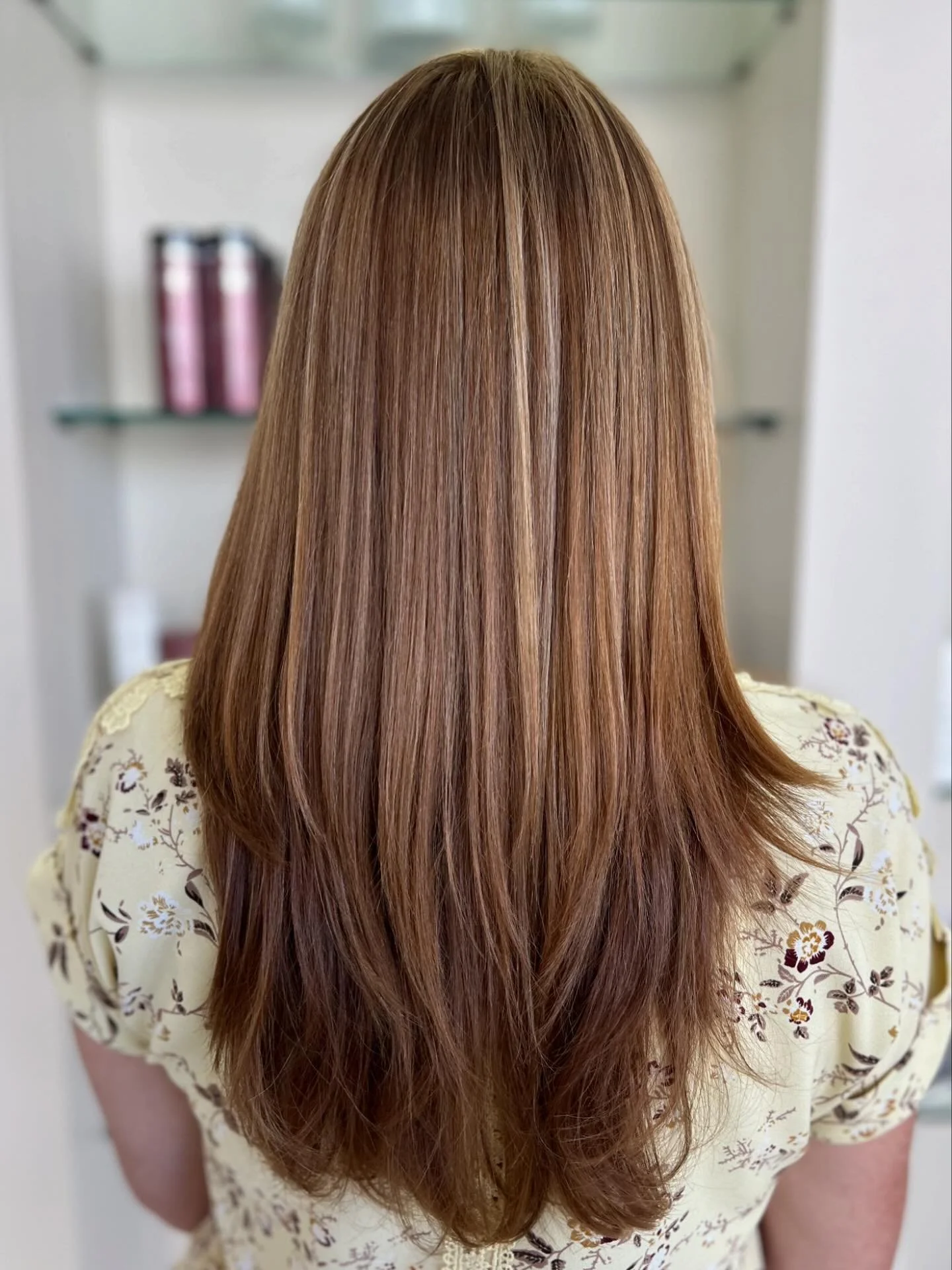 Pumpkin spice isn&rsquo;t just for lattes&mdash;it&rsquo;s the hair color of the season 🍂✨
#TCRArtist @adriannapelosi_tcr created this warm, cozy fall look that&rsquo;s giving major autumn vibes using @lanzahaircare .

📅 Book your appointment now
?