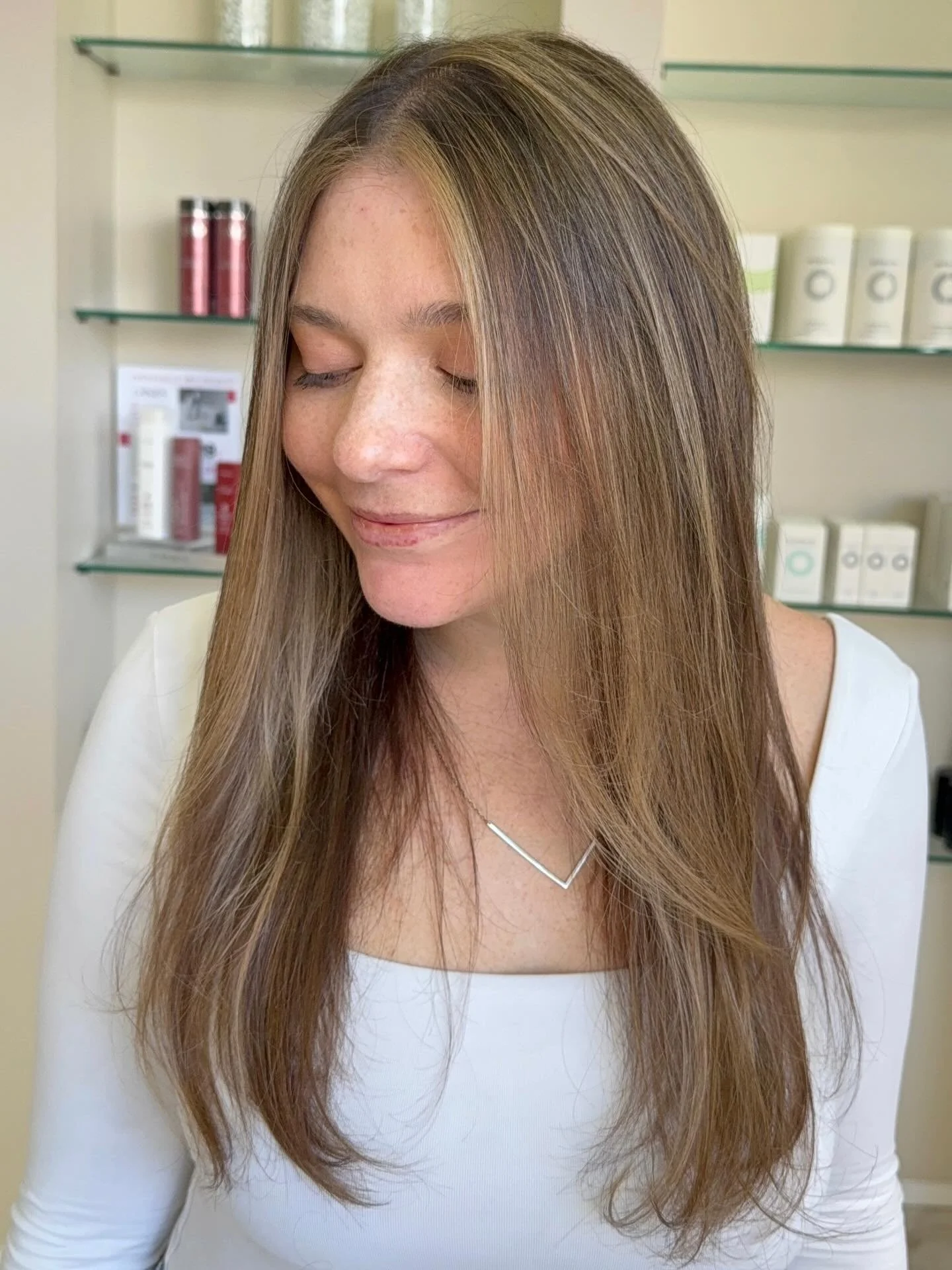 ✨Soft, seamless, and sun-kissed &mdash; that&rsquo;s the magic of babylights ✨ Created with L&rsquo;ANZA color for that effortless, natural glow that looks like you were born with it.

💫 Ready for your glow-up? Book your next color session at The Co