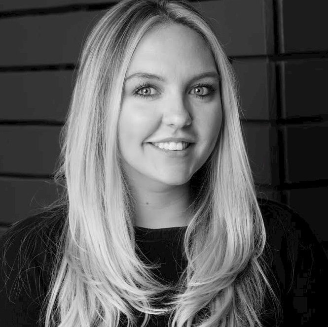 Danielle Lievre Headshot