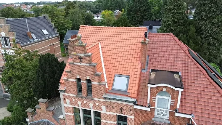 Dakrenovatie met Sarking isolatie en Stormpan 44