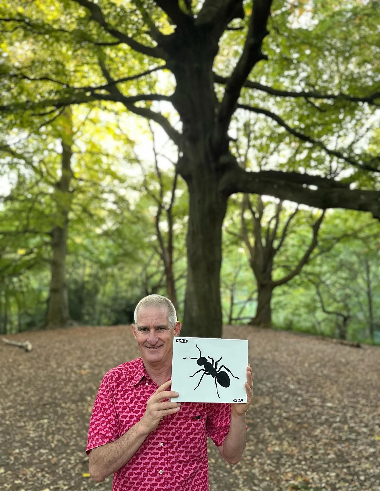 Ant # 7 (sold)
I make one sequentially-numbered ant painting every day.
The price matches its place in the series.
Ant # 1 was $1.
Ant # 365 will be priced at $365.
To purchase or reserve a future ant, click my bio link or visit antpaintings.com

Shi