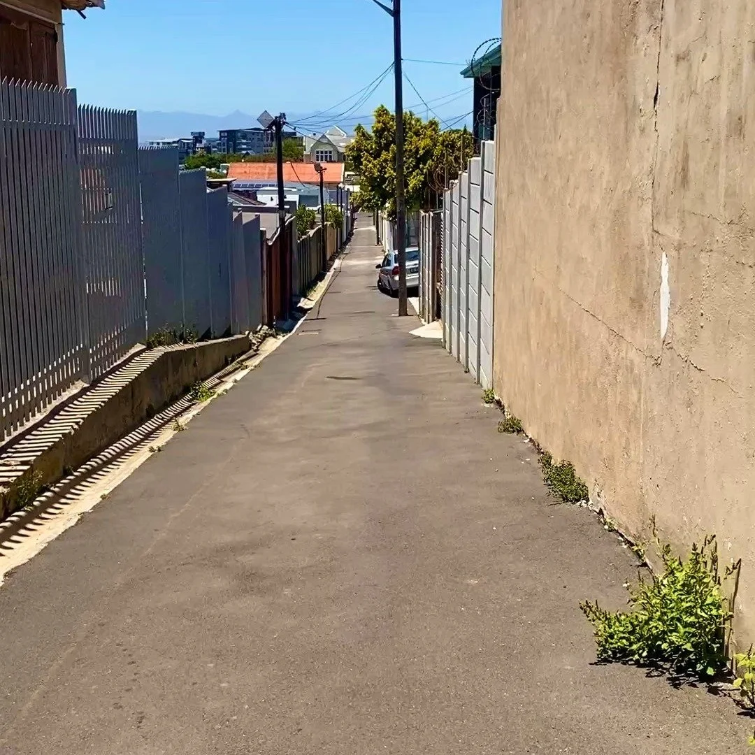 Where is this?
Part of my Finder&rsquo;s Keepers series.
ANT-FK-02
If you can find it, it&rsquo;s yours.

I&rsquo;m painting ants on found materials (this being the panel of an old shipping box from Builder&rsquo;s Warehouse).
For more info on my Ant