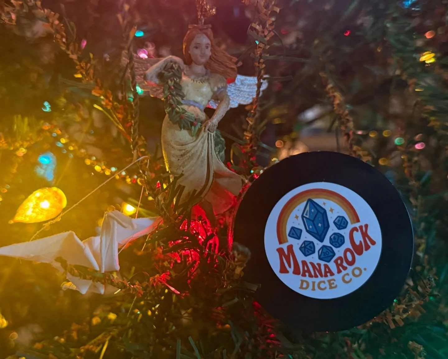 Feeling sooo grateful this holiday season. 🎄

Thank you to everyone here for supporting my small business and cheering me on this year. Every set poured, packed and sent out is because of this amazing community. Here&rsquo;s to crits in your favor a