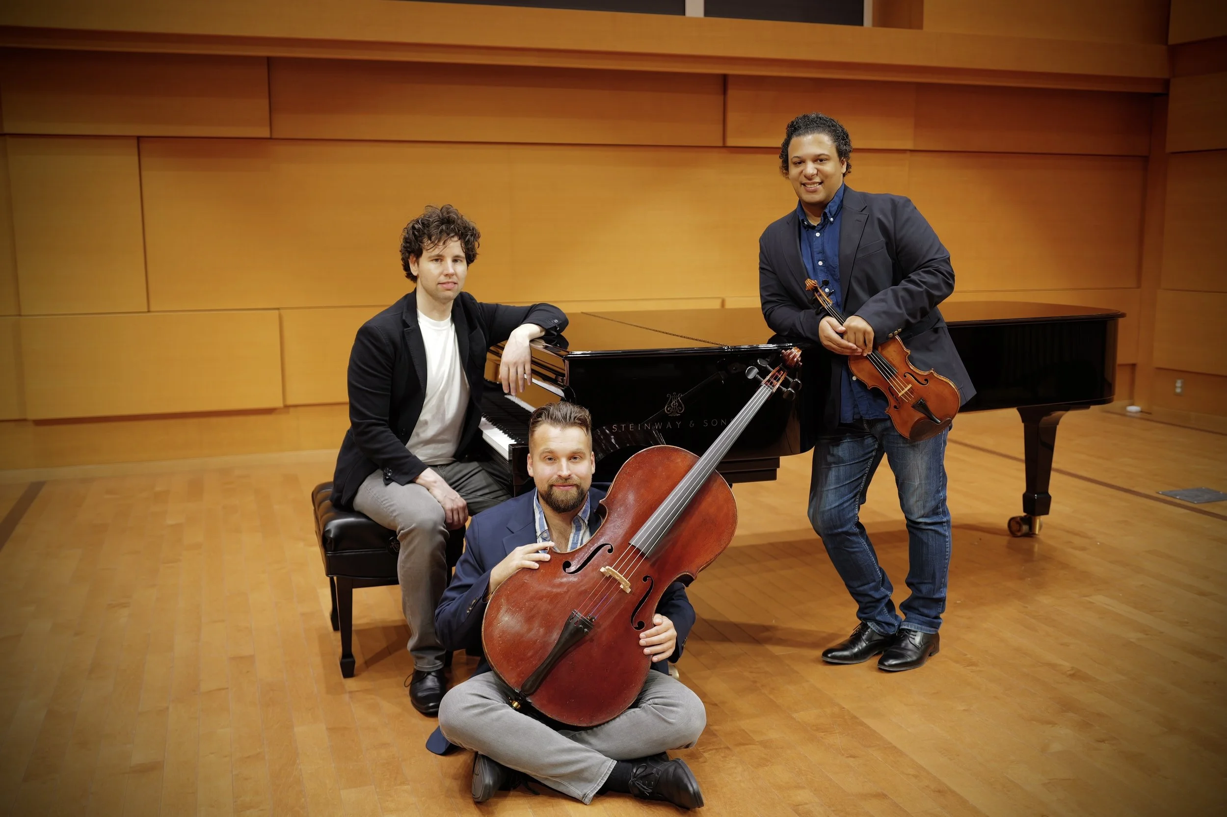 Facelab 2025-10-30 02-26-12.jpg