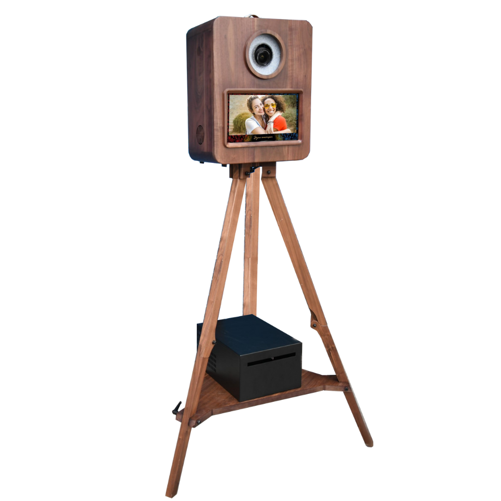 Photobooth vintage en bois disponible à la location en Vendée