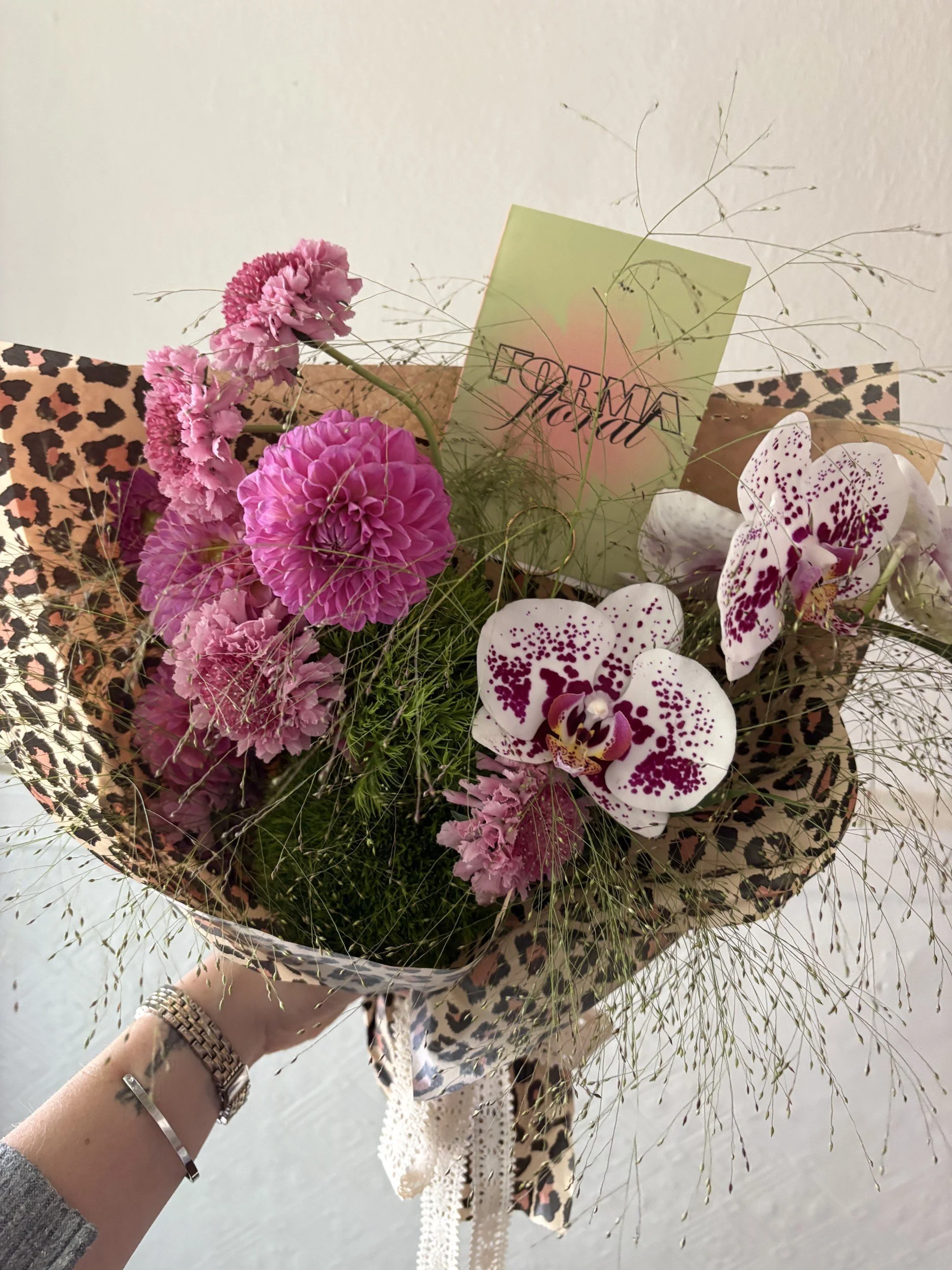 10-florist-choice-02-leopard-wrap.jpg