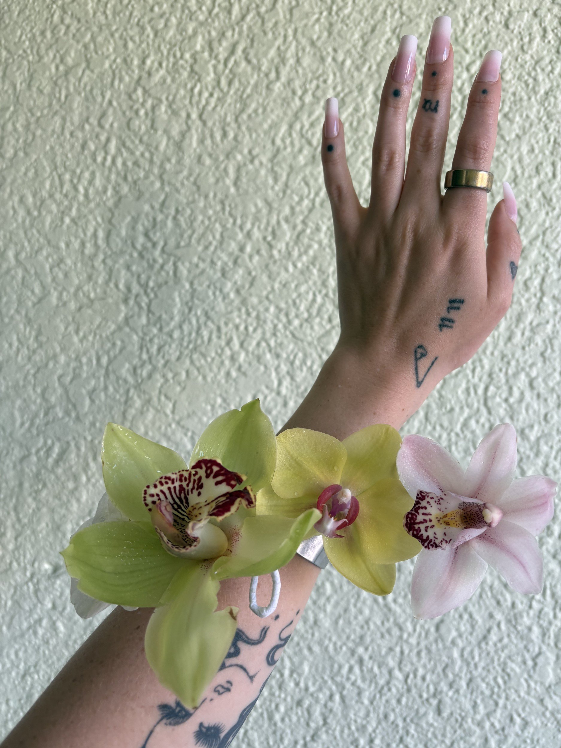 wearable-corsage-green.jpg