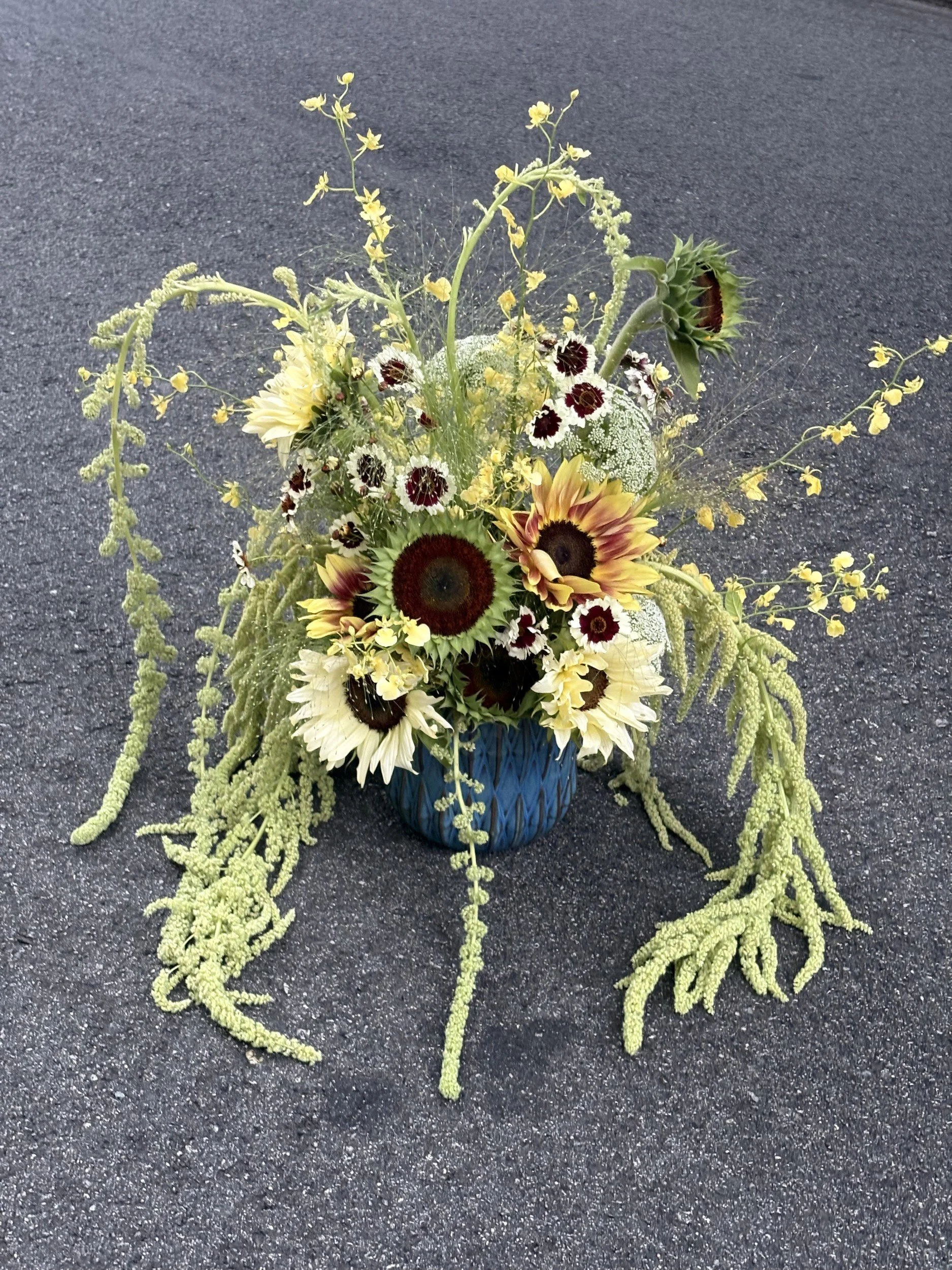 35-arrangement-sunflower.jpg