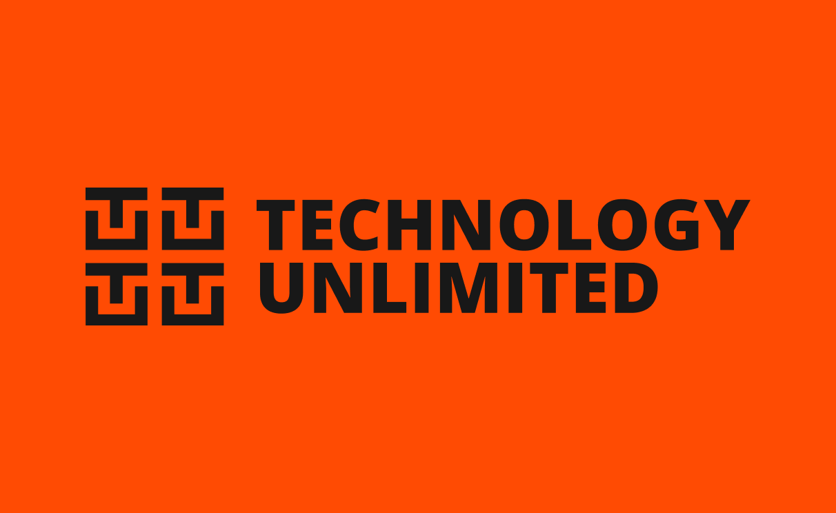 Oranje achtergrond met zwart logo en tekst 'TECHNOLOGY UNLIMITED'.