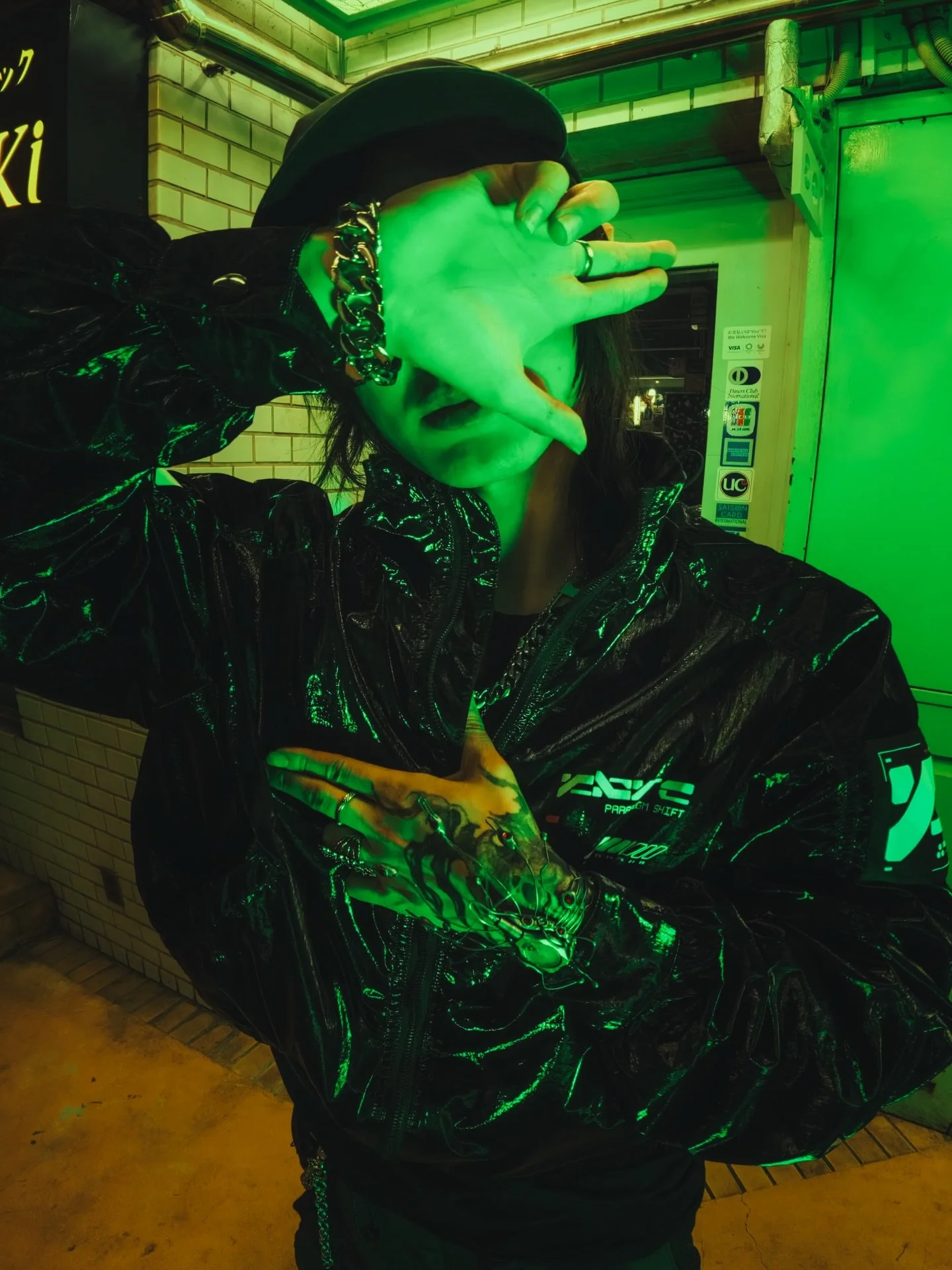 TY FOR 100K ON NIGHT RUNNERS

photos by @kotokhira 
animation by @veil__hq 

#techno #hardtechno #hardcore #cyberpunk #racing