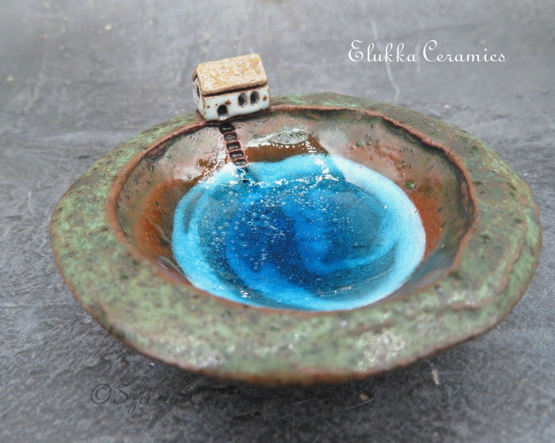 Blue Lake Farm...Tiny Dish in Dark Stoneware...Light Tan Roof