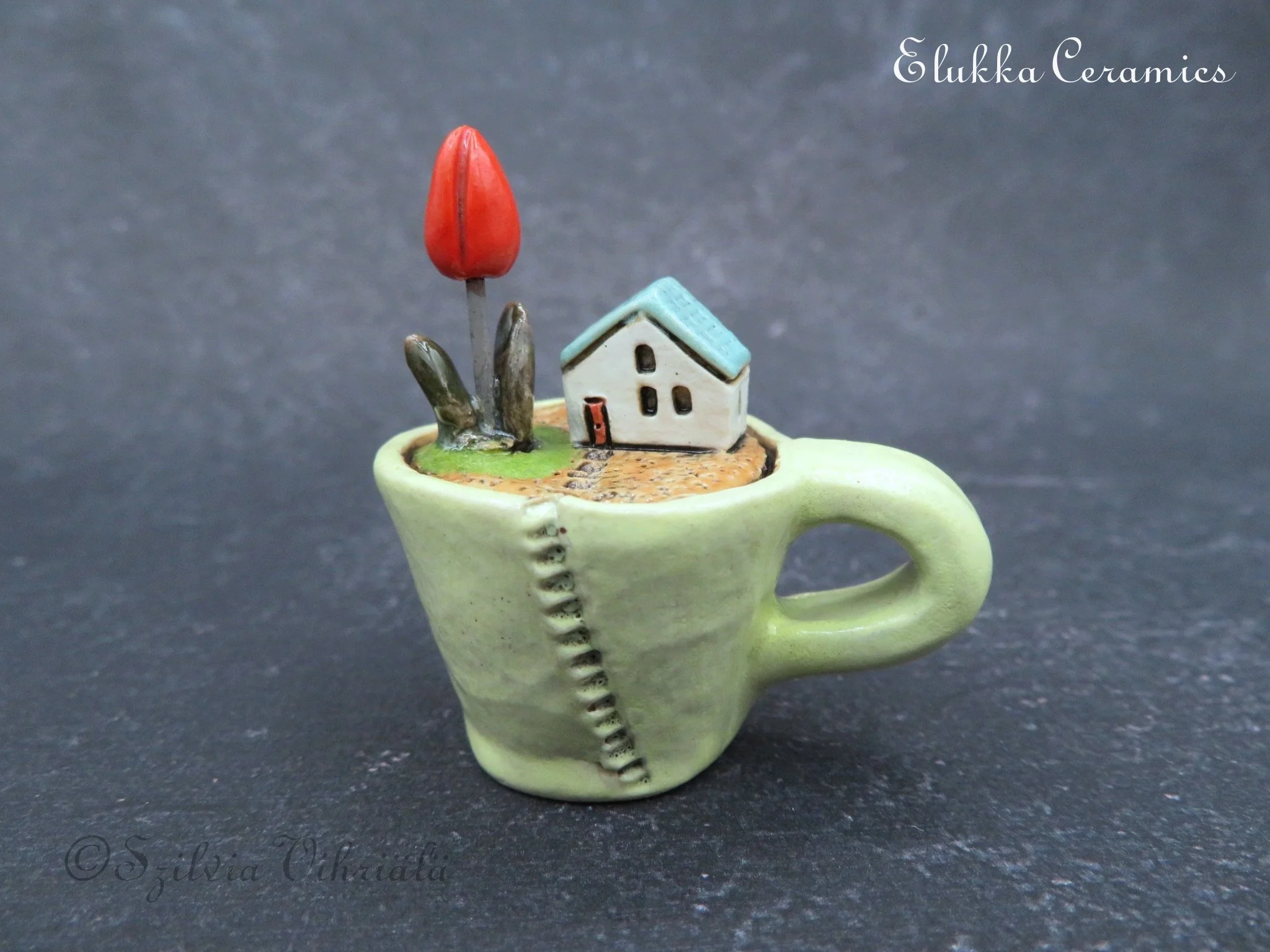 Cozy Cup™ Series...Tulip Farm