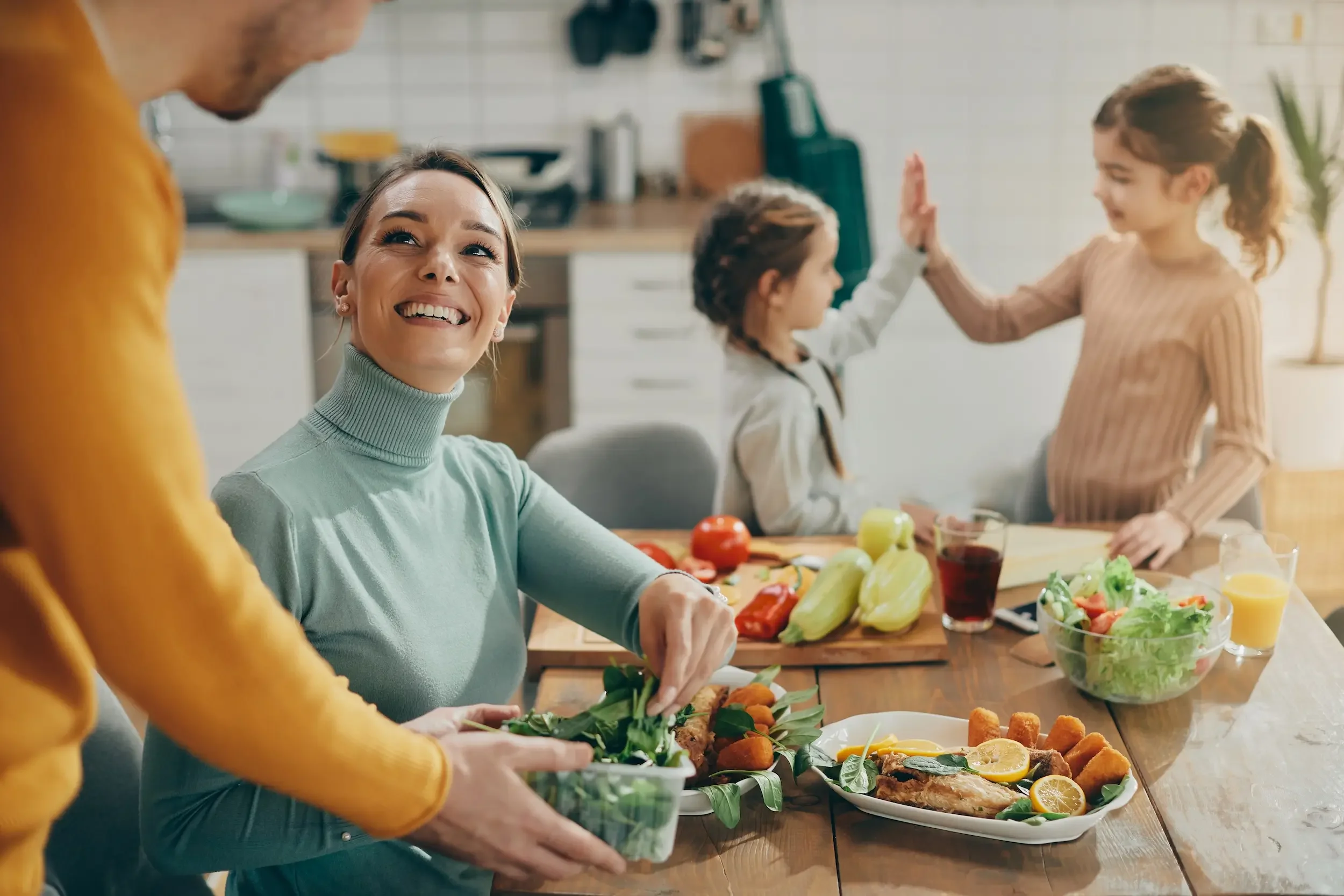 Heart-Healthy Eating That Fits Real Life: A Practical Guide for Busy Households