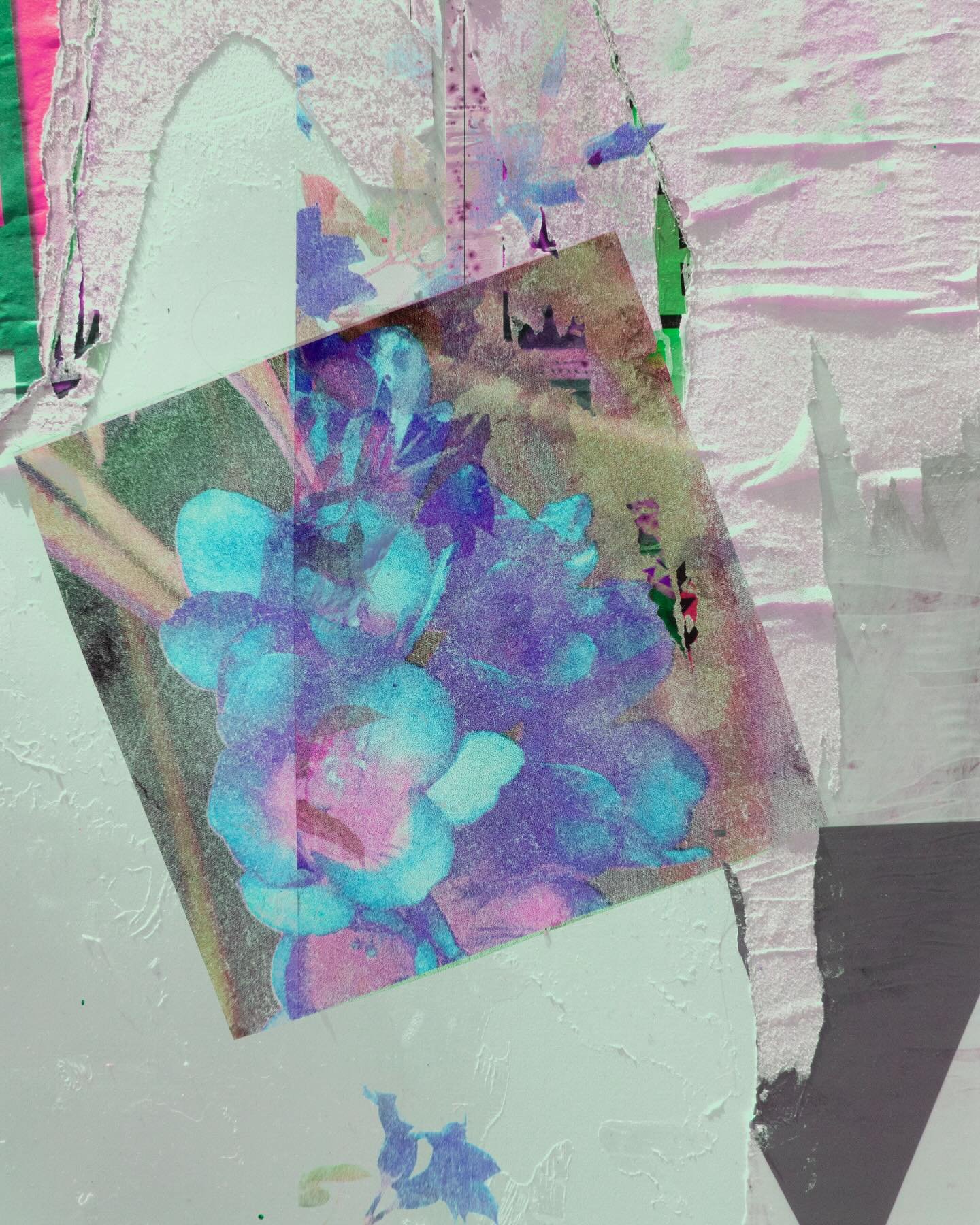 prints experiments in motion 

-

#prints #textile #creativedesign #visualdesigner #designfeed #digital #digitalart #mixed #mixedmedia #mixedmediaart #art #artwork #abstractart #abstract #abstractpattern #design #graphicdesign #pattern #patterndesign