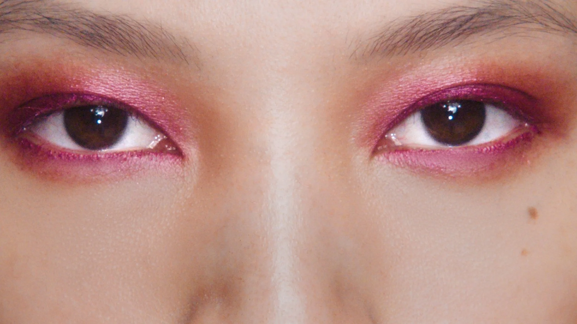 MJ_02_1_FORMULA TEASING_MAXIMALIST PALETTE 10s_16x9.mov_1.20.1.jpg