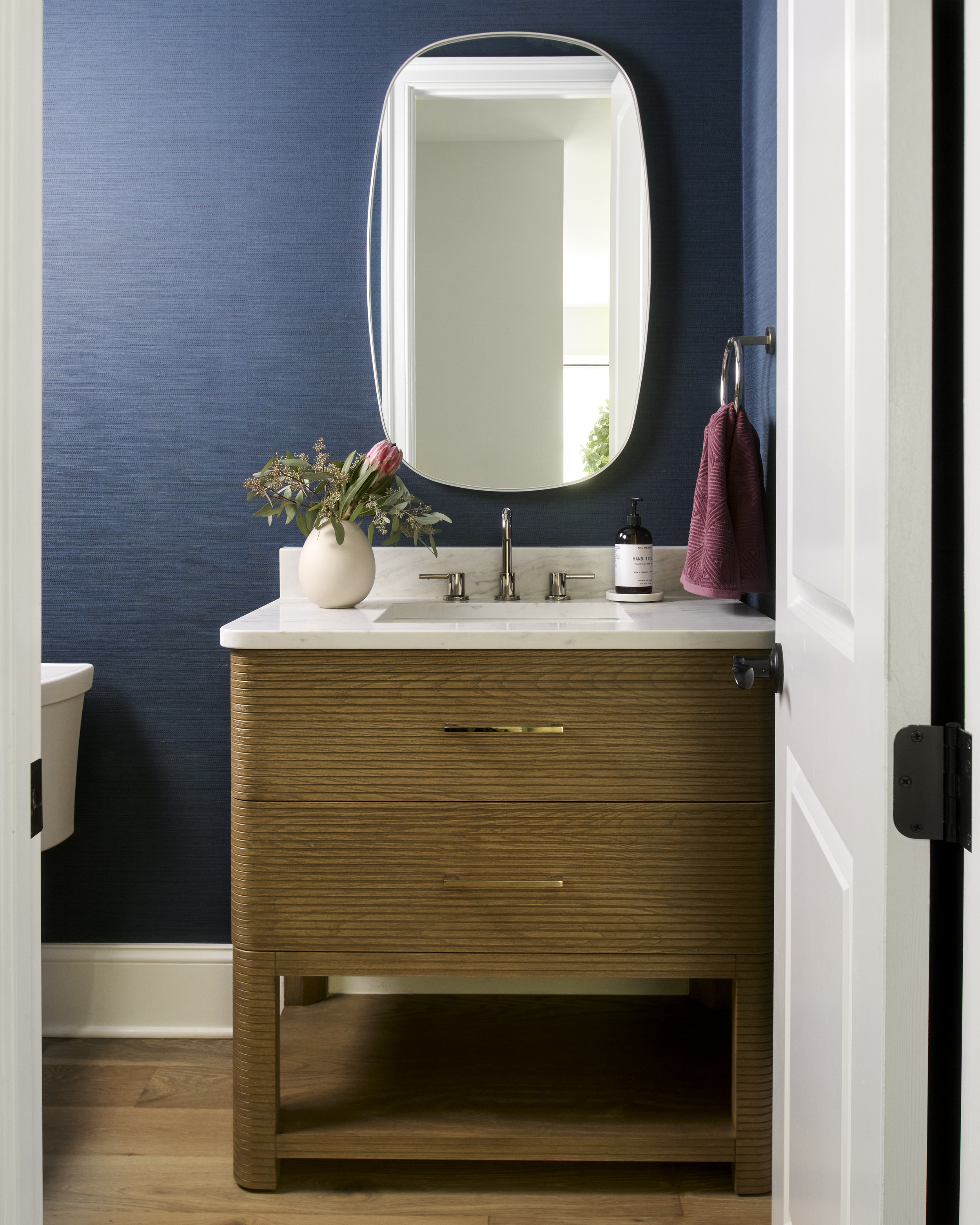 main-line-pennsylvania-interior-designer-rose-and-william-interiors