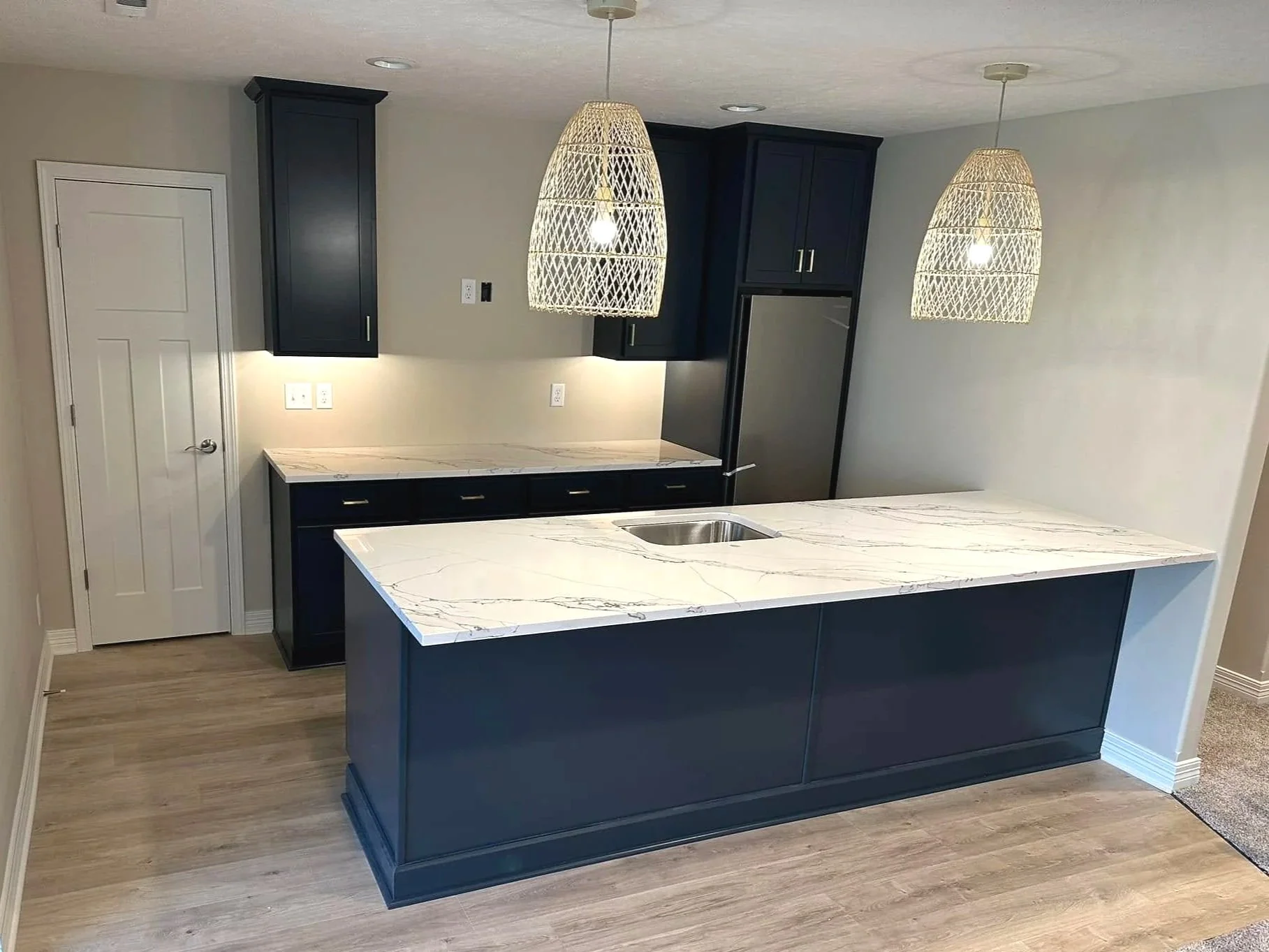 Renovisios Basements Omaha Elkhorn Wetbar 2.jpg