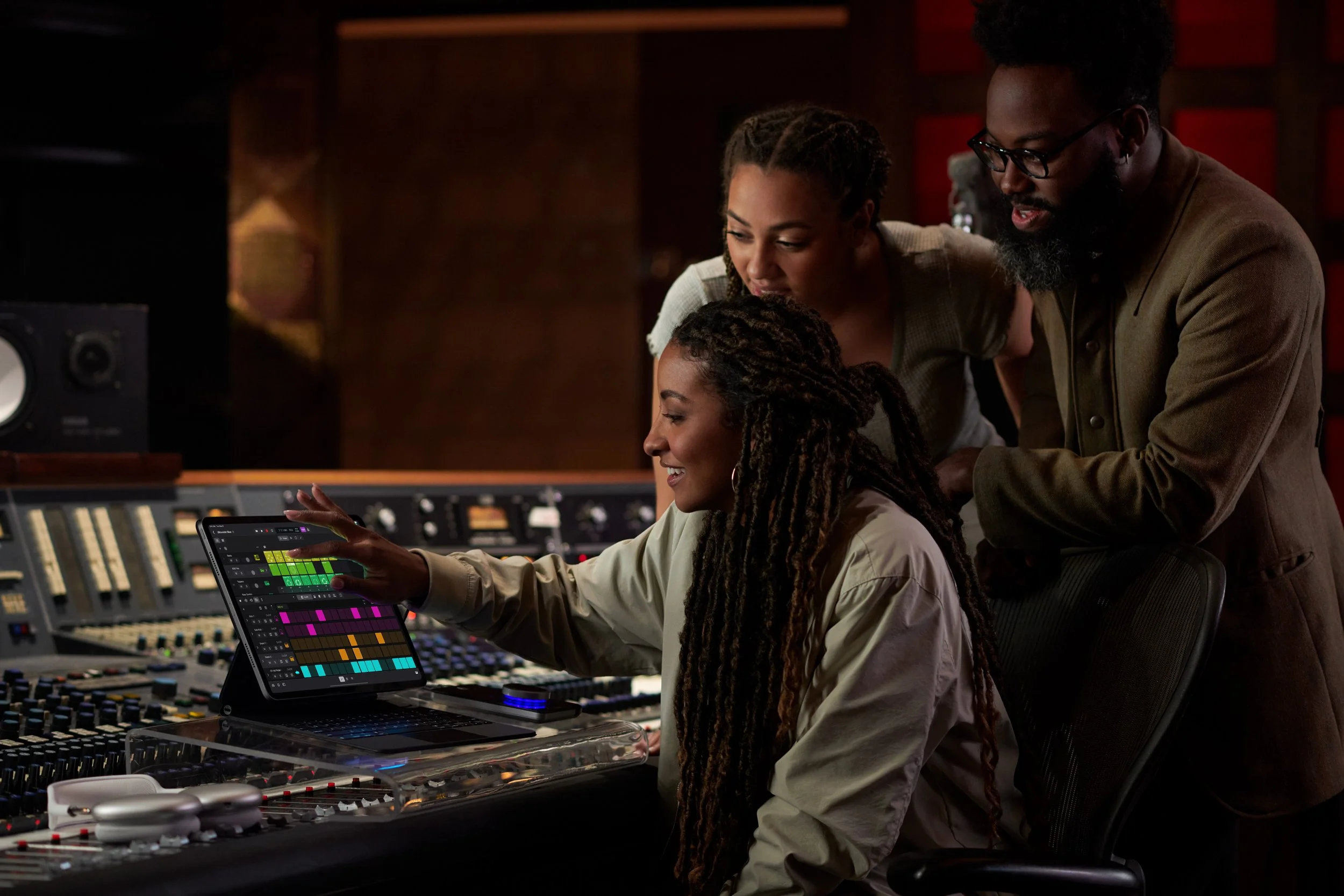 Apple iPad Logic Pro lifestyle beat making recording studio
