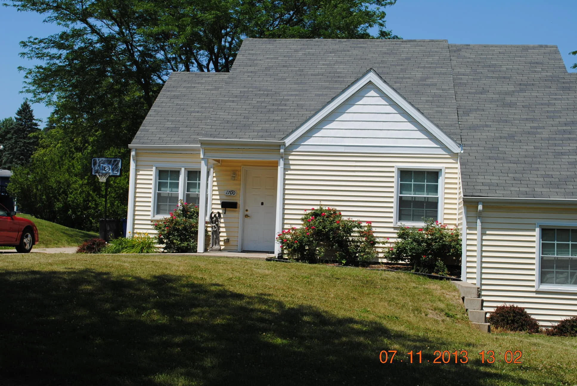 Pioneer Woods 1700 Kirkwood.jpg