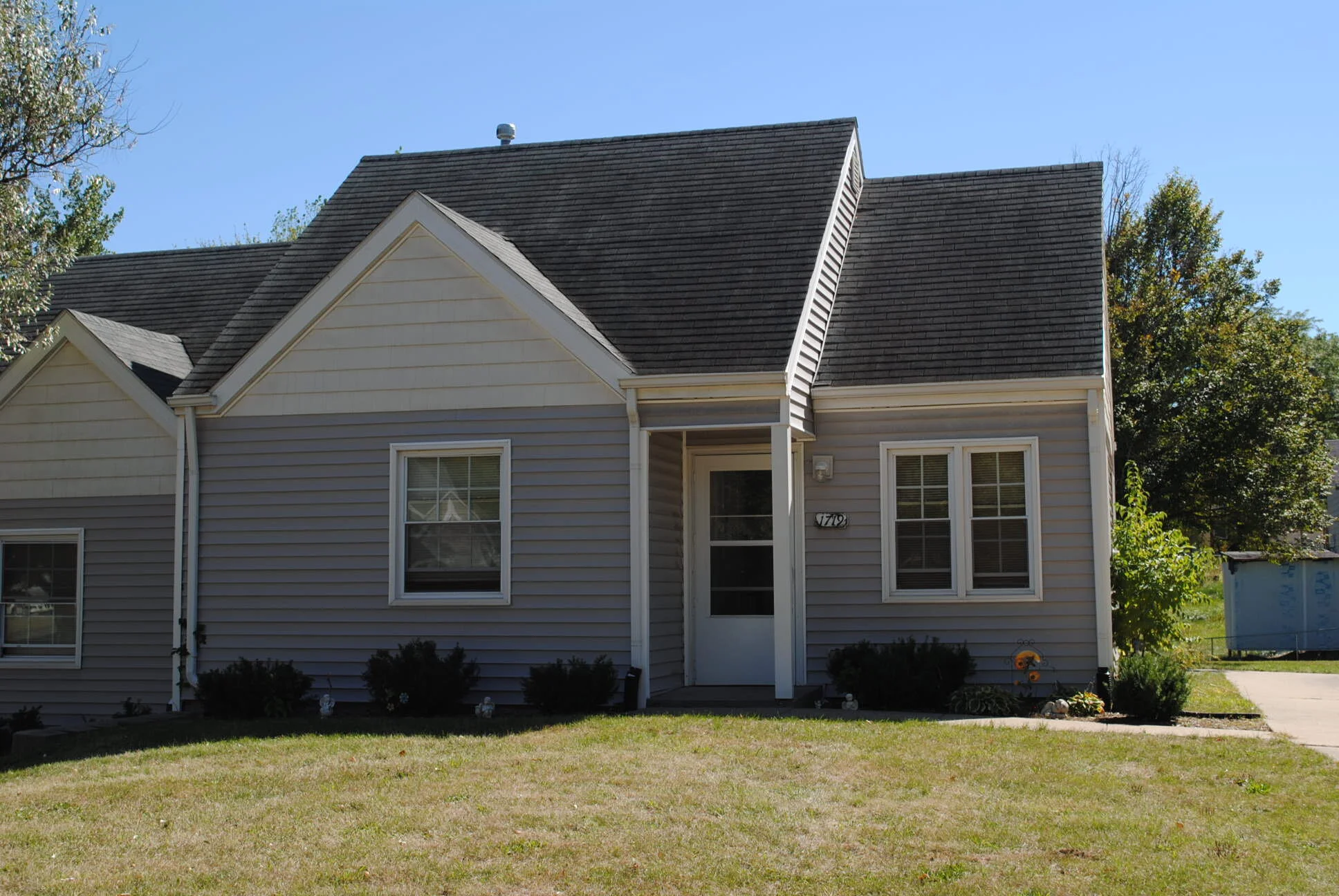 Pioneer Woods 1719 Kirkwood.jpg