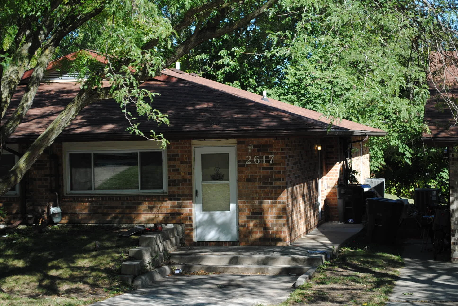 Pioneer Woods 2617 18th Ct.jpg