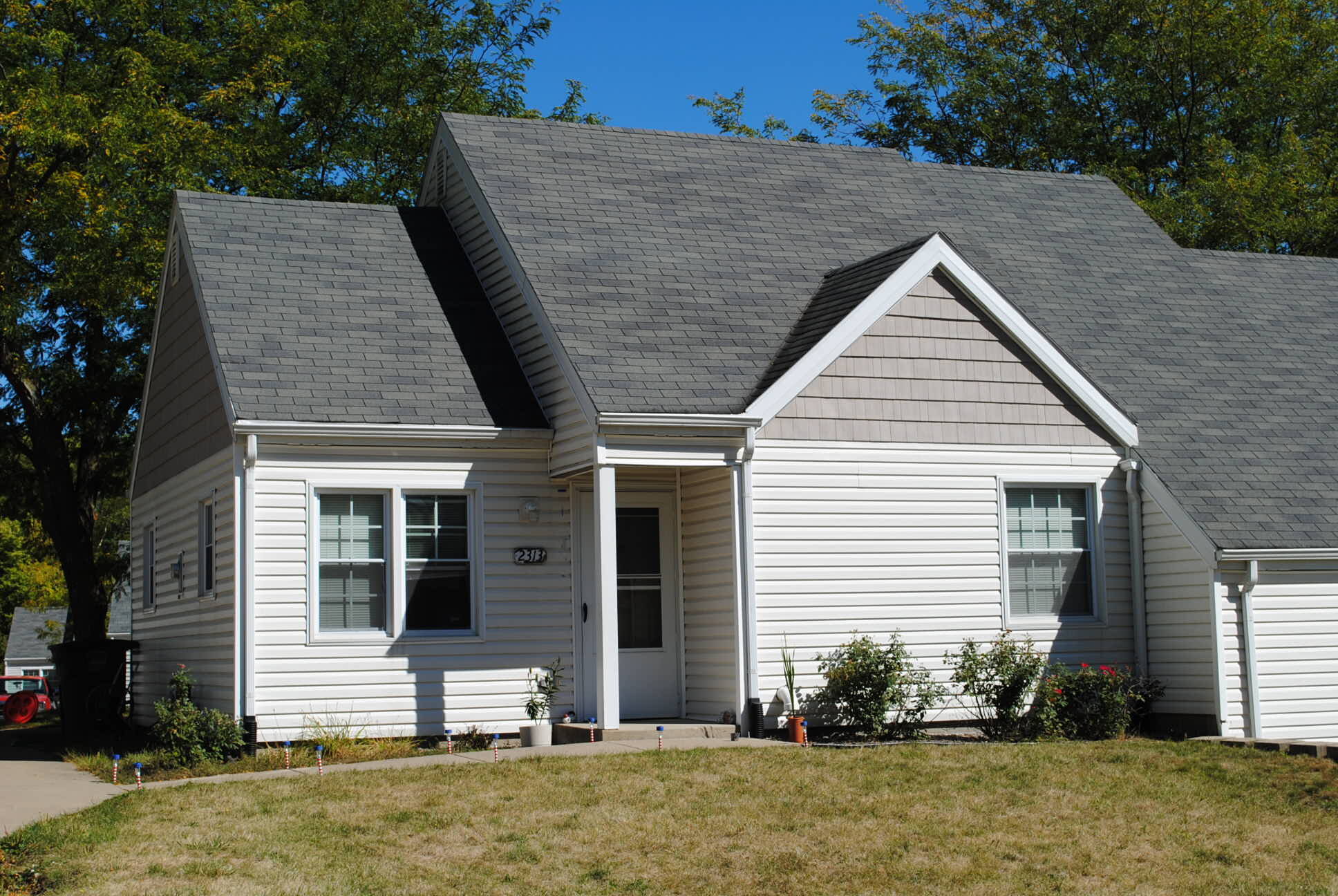 Pioneer Woods 2313 17th Ct.jpg