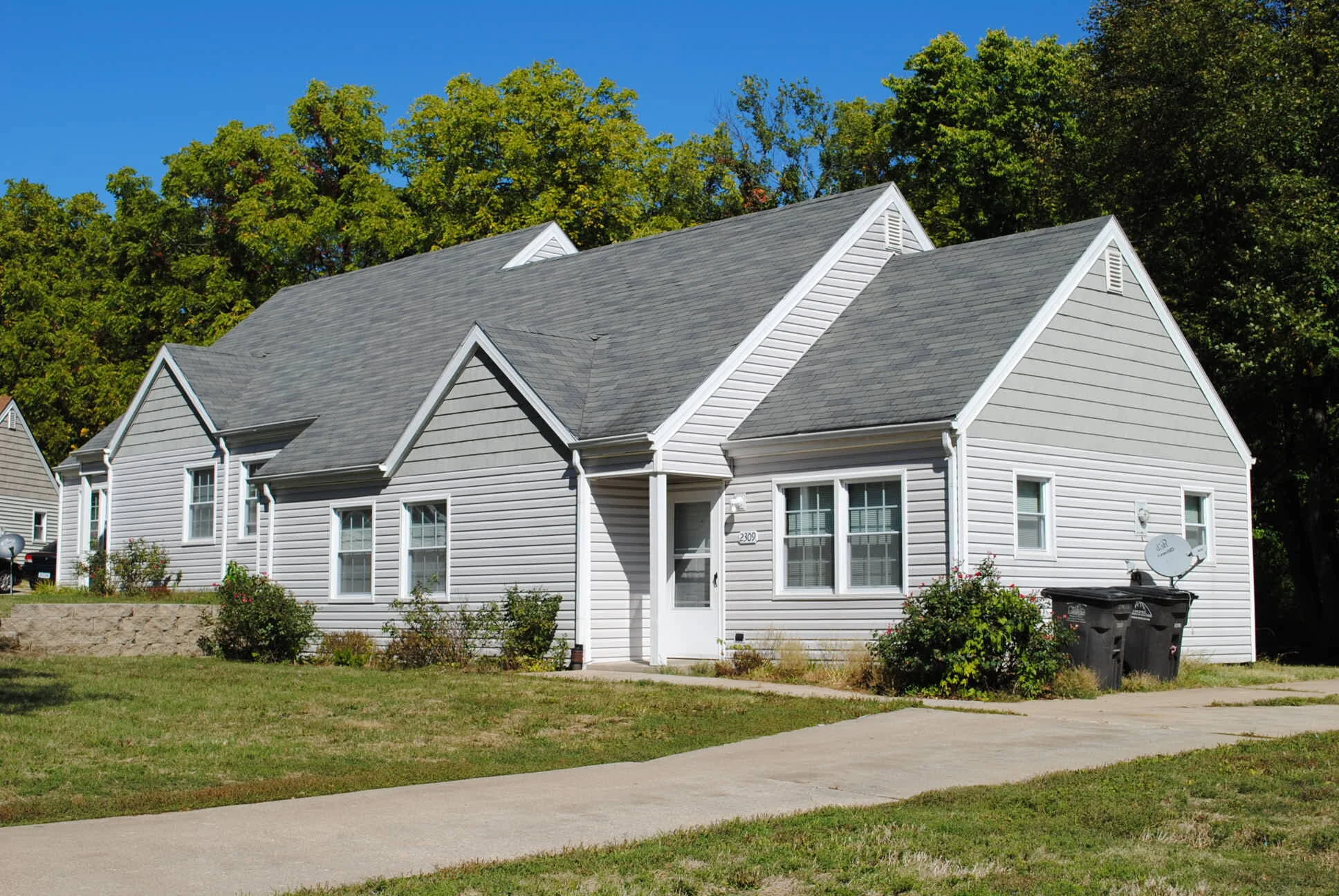 Pioneer Woods 2307-2309 18th St.jpg