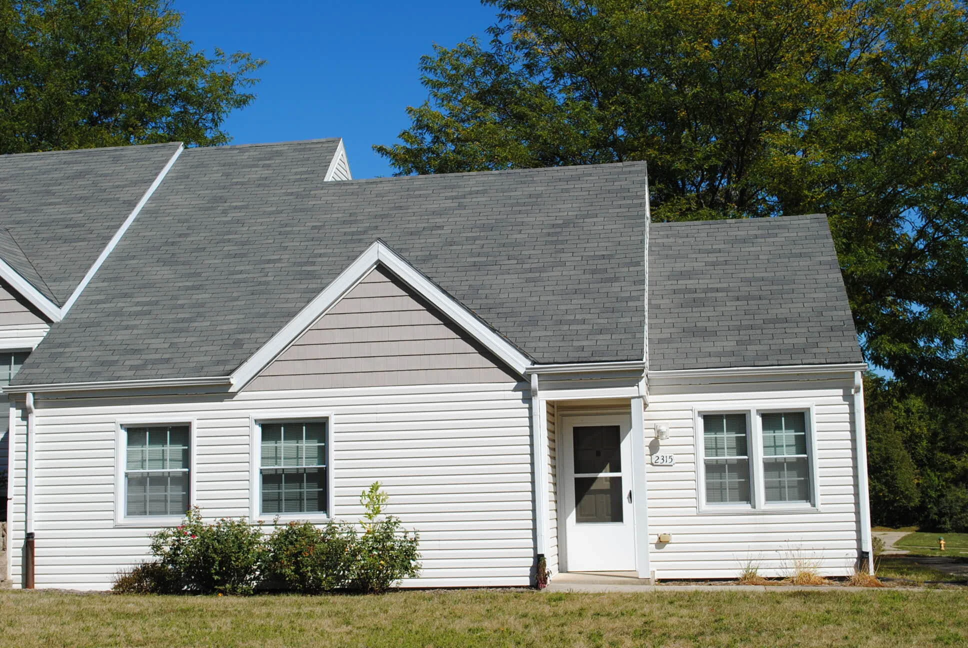 Pioneer Woods 2315 17th Ct.jpg