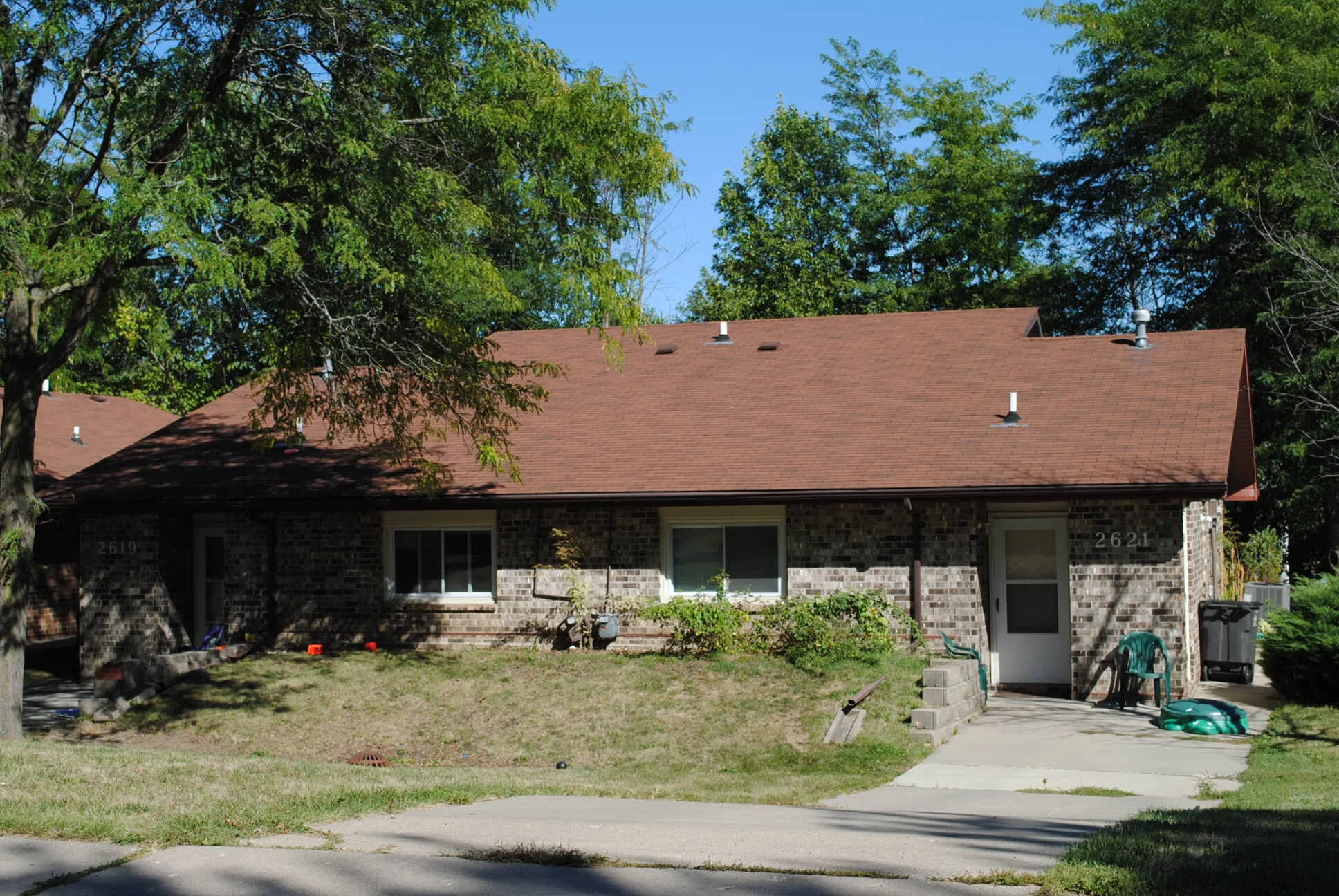 Pioneer Woods 2619-2621 18th Ct.jpg