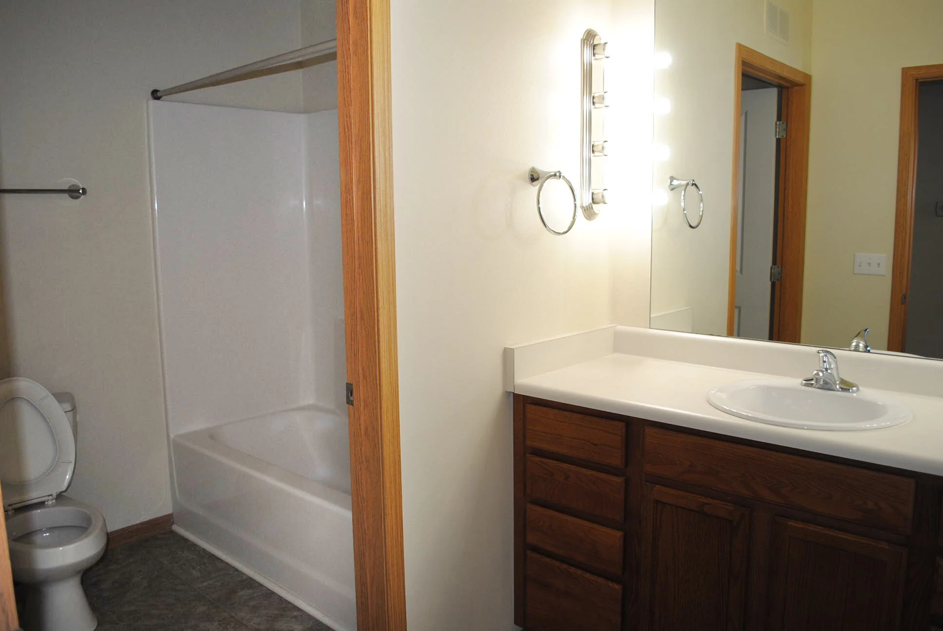 2024 Inside Bathroom 2.jpg