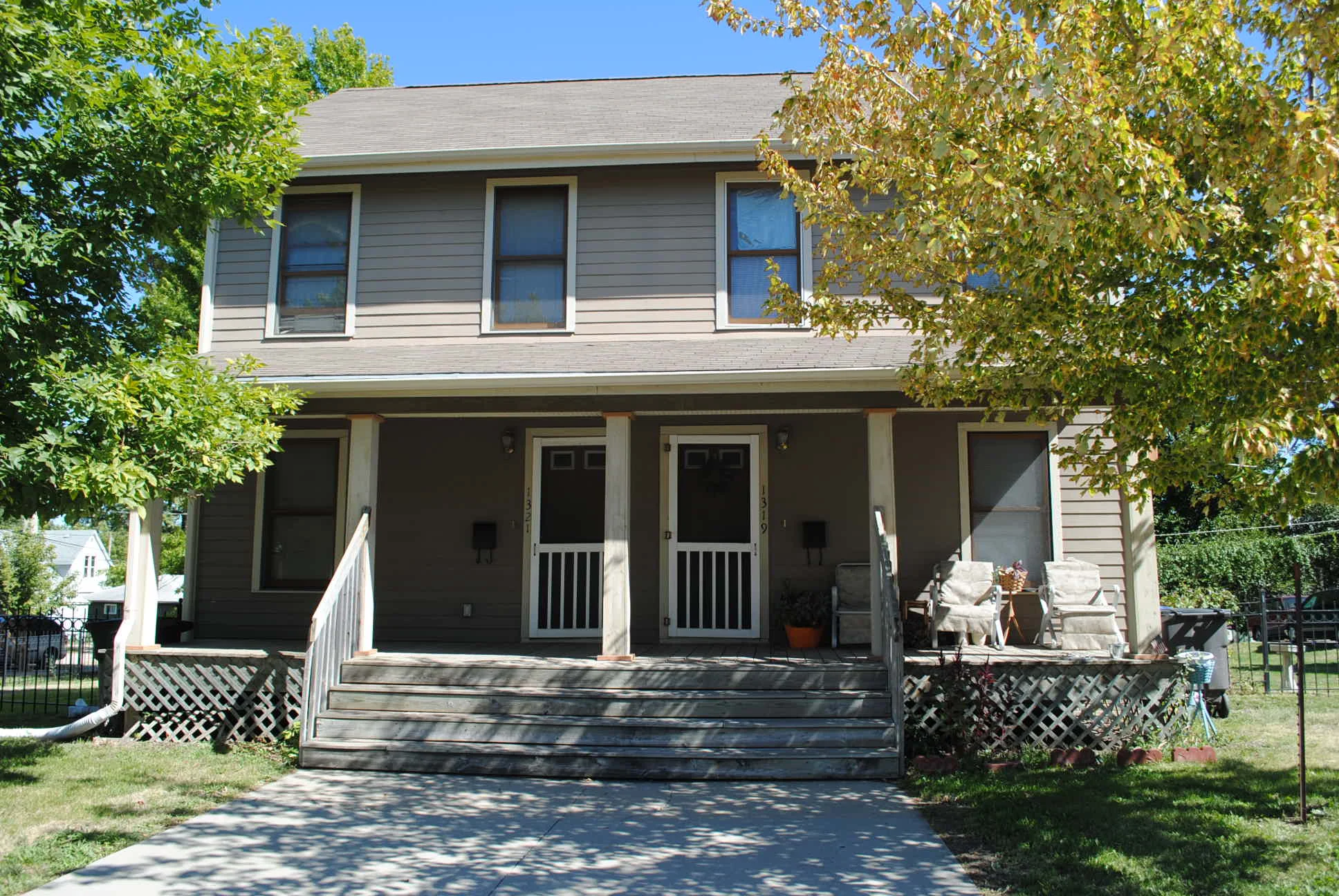 Riverbend Duplexes 1319-1321 6th.jpg