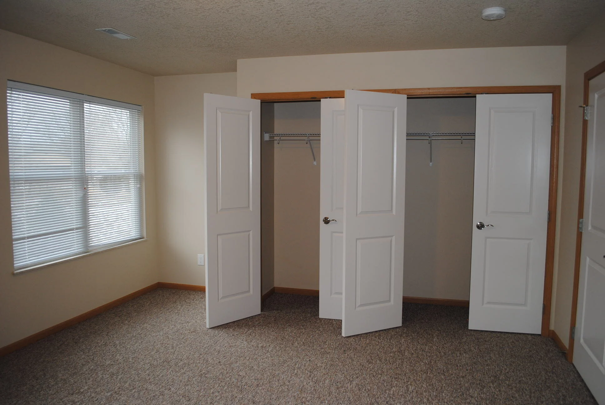 Forest & Fields Inside Bdrm1.jpg