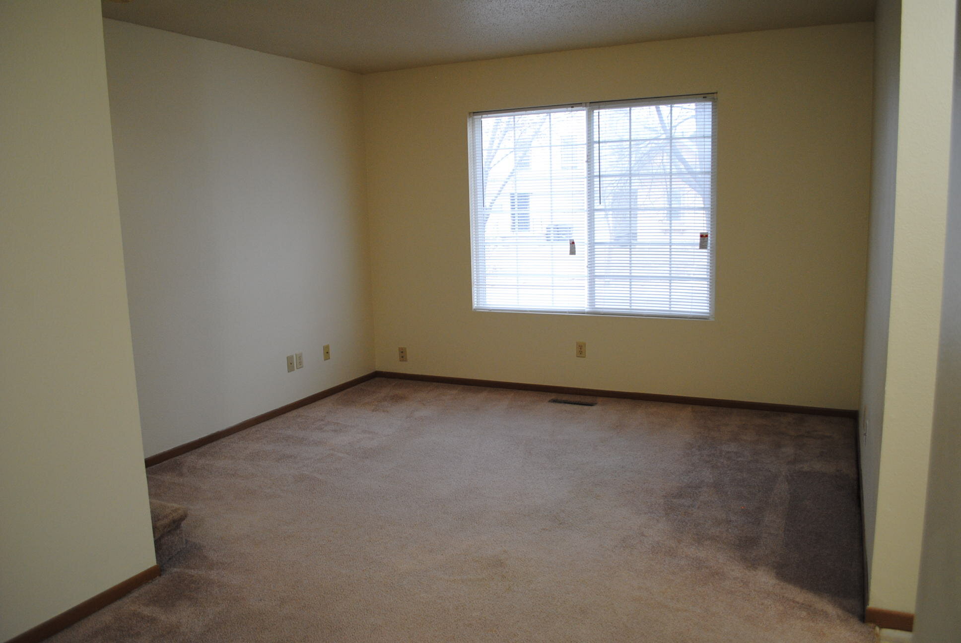 Mid City Duplexes 1430-1432 11th Inside LR.JPG