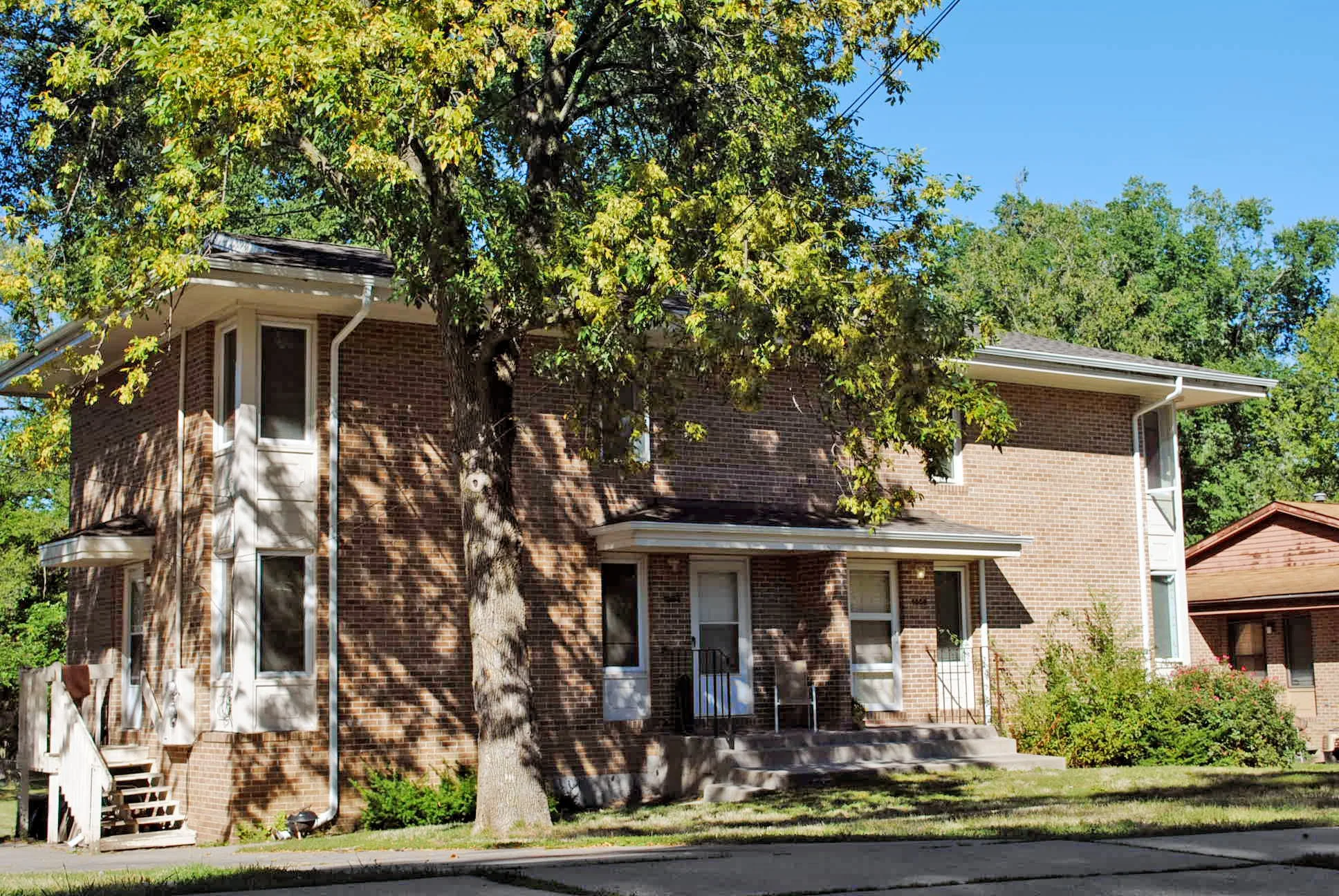 Pioneer Woods 1504-1506 Glenwood Dr.JPG