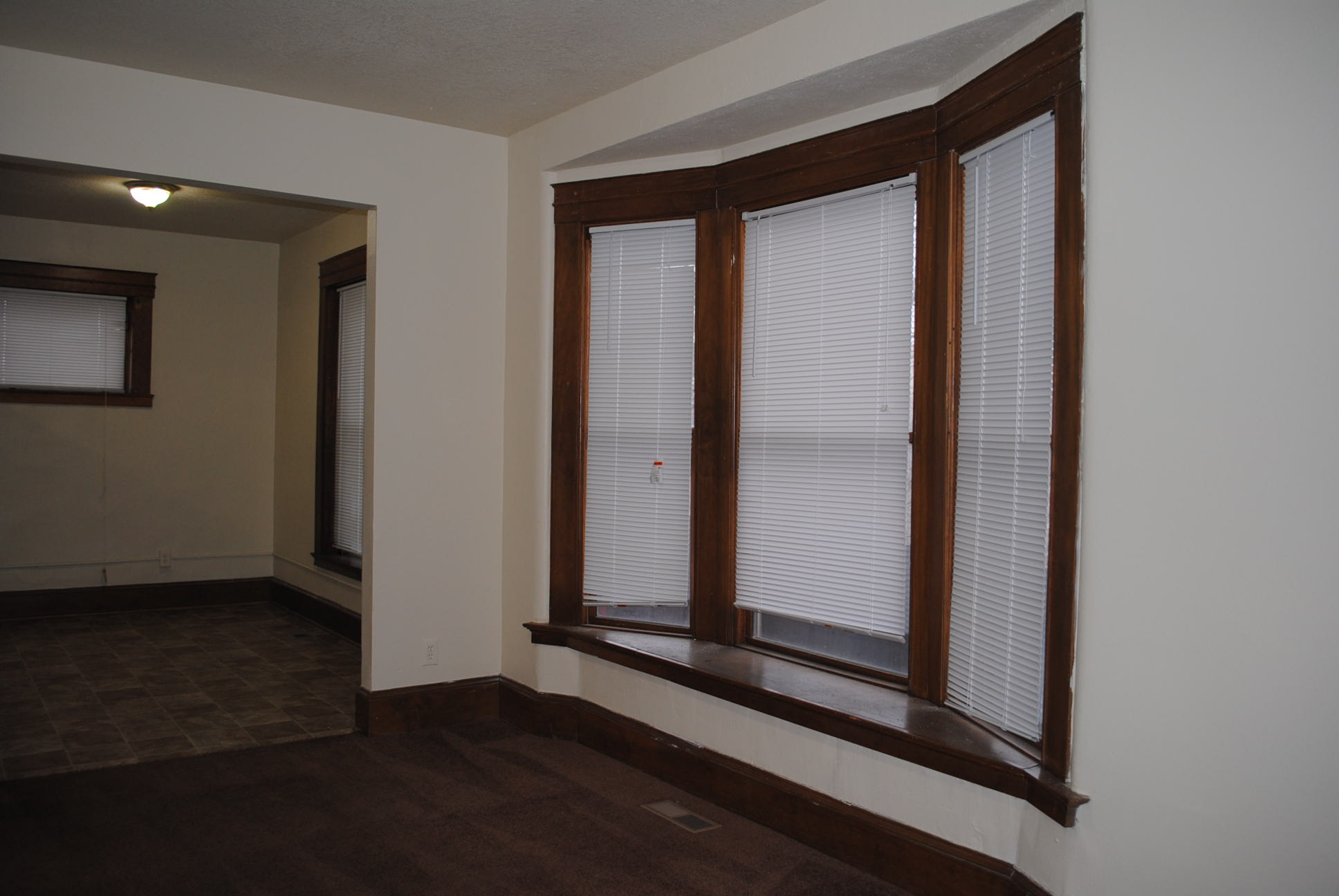 Riverbend Duplexes 1233-1235 7th Inside LR3.jpeg