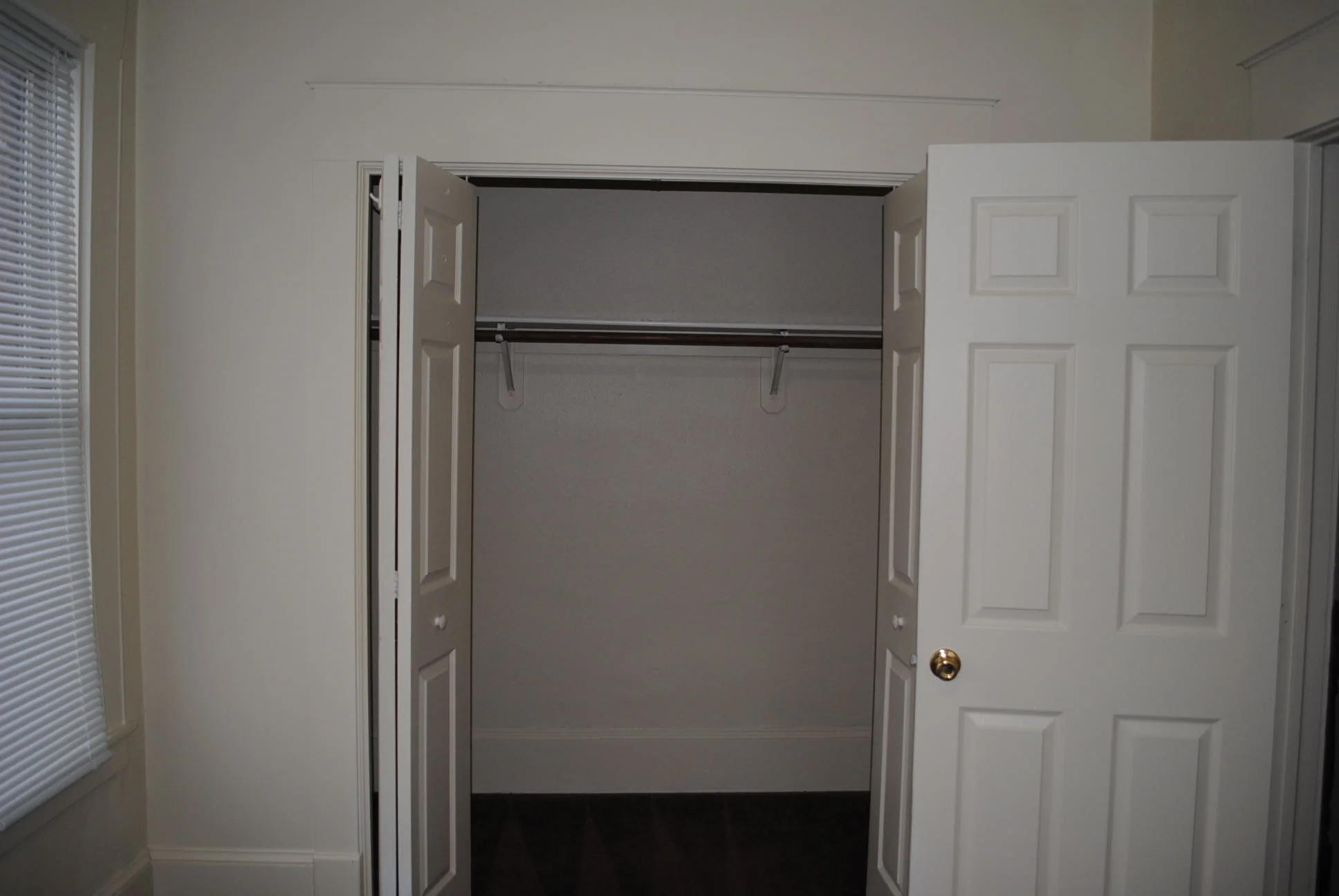 Riverbend Duplexes 1233-1235 7th Inside Bdrm3.jpeg