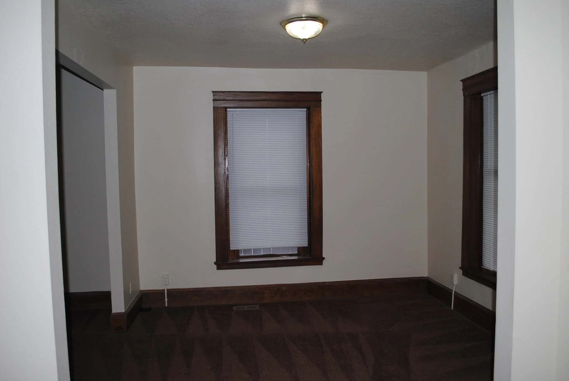 Riverbend Duplexes 1233-1235 7th Inside LR2.jpeg