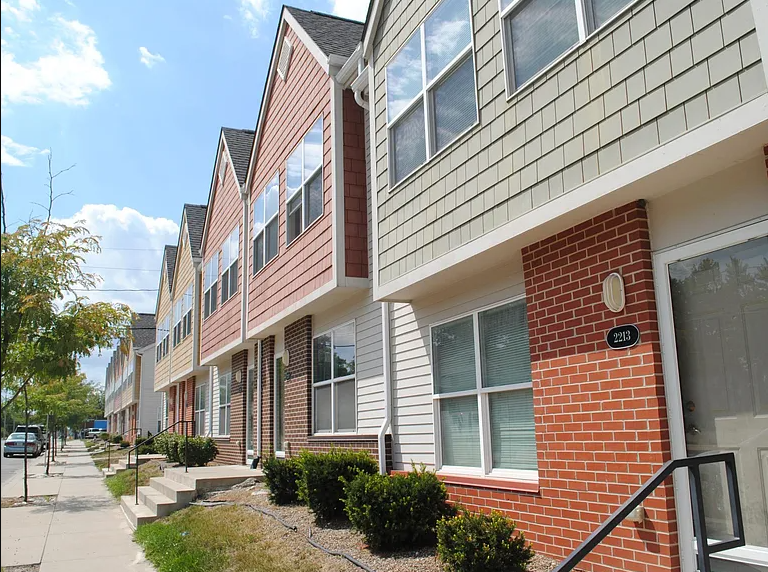 Forest Avenue Townhomes - Forest Avenue, Des Moines, IA 50311