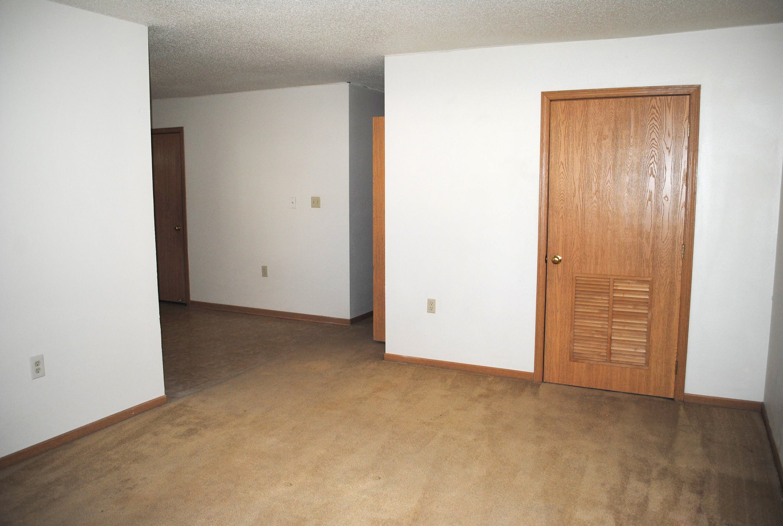 Pioneer Woods - King Ave Inside - Living Room 2.JPG