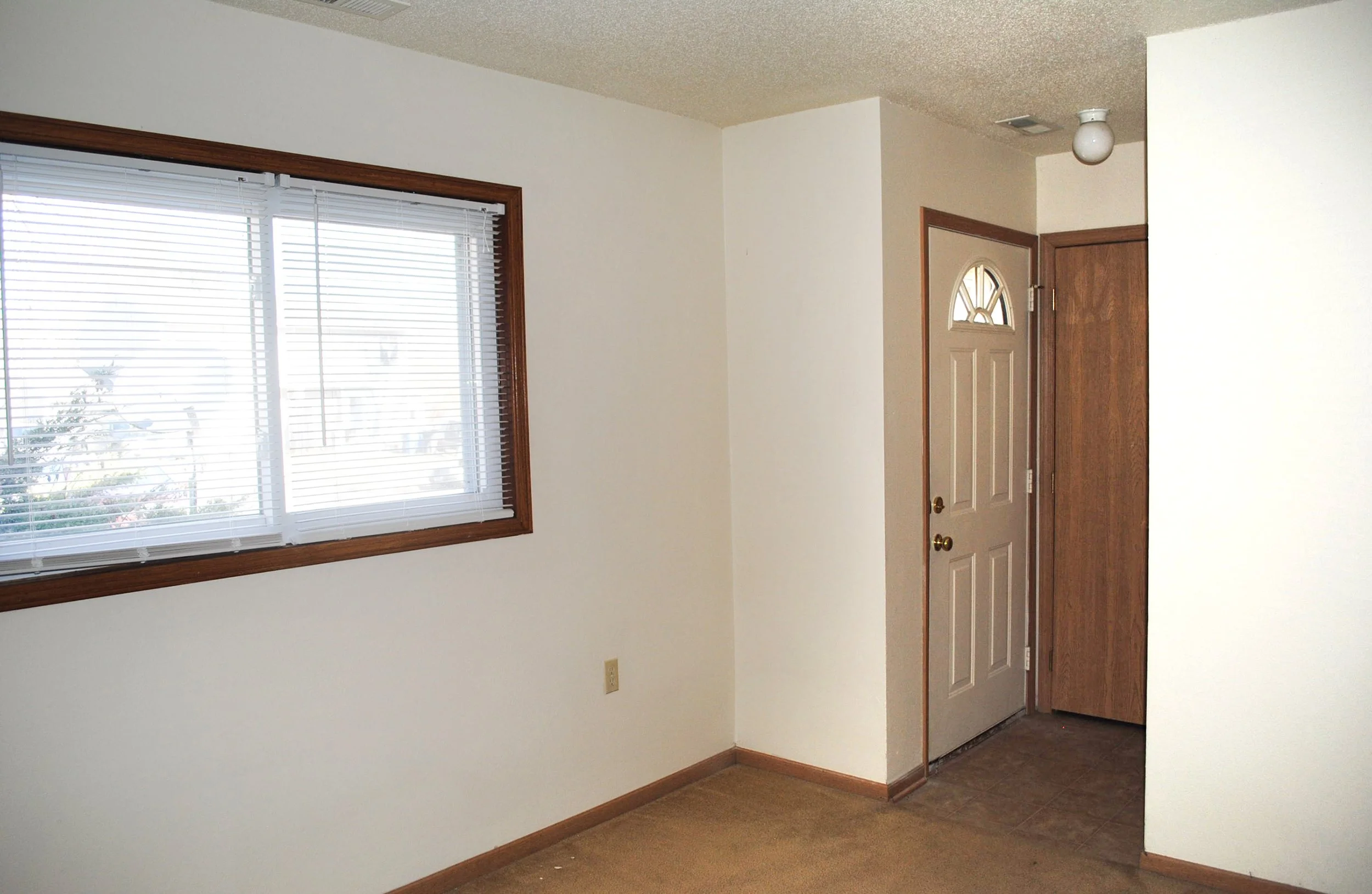 Pioneer Woods - King Ave Inside - Front Entrance.JPG