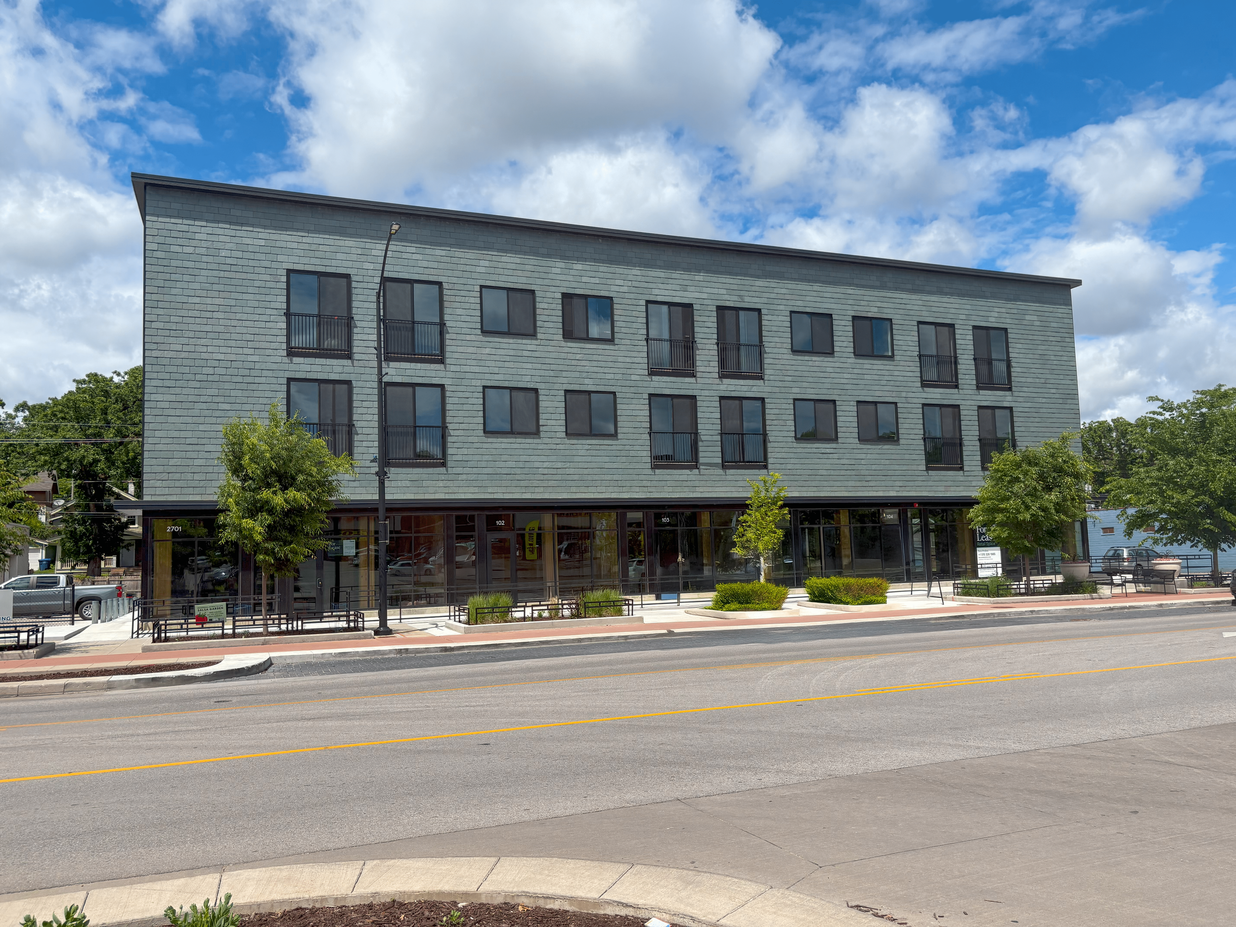 Star Lofts - 2701 Ingersoll Avenue