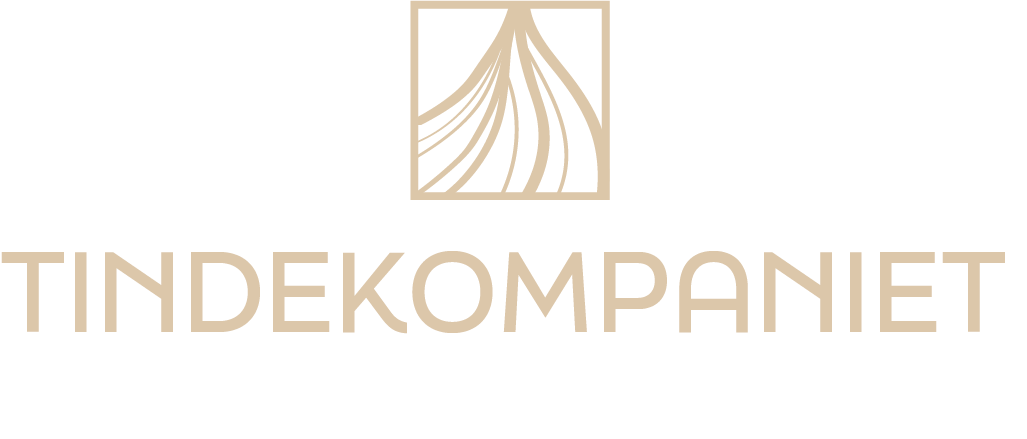 Logo for Tindekompaniet, med et abstrakt tre-inspirert bilde og navnet i store bokstaver.