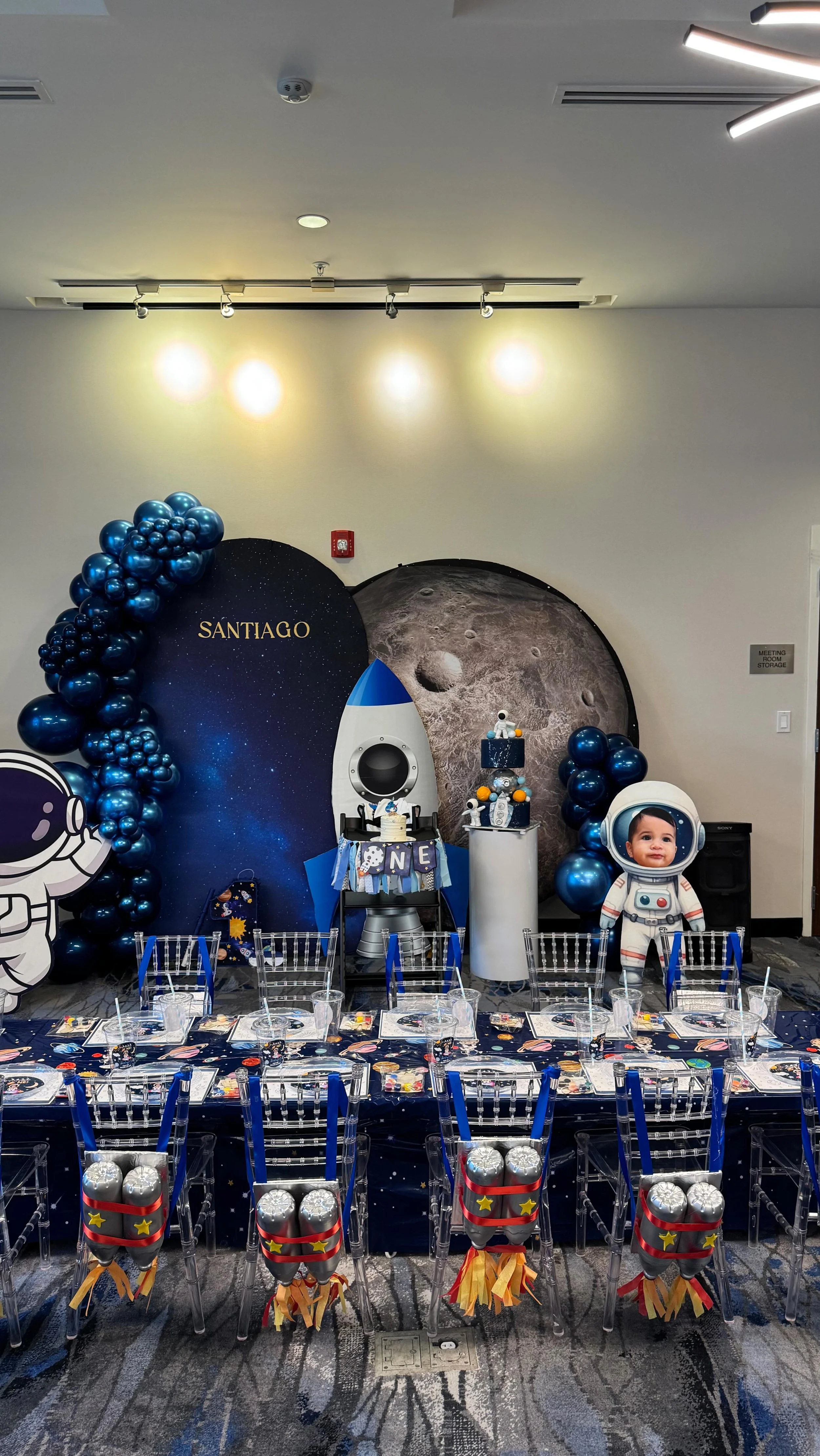 🚀 Welcome to Santiago’s First Trip Around the Sun 🌌👨‍🚀💫
#SpaceParty #PartyTransformation #BeforeAndAfter