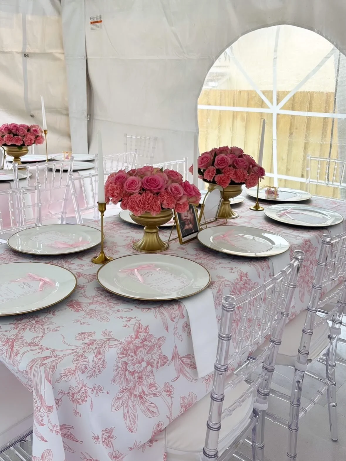 Yesterday&rsquo;s setup was a little windy, a little rainy&hellip;
but watching this Pink Toile baby shower come to life made it all worth it 🌸

We&rsquo;ll always show up for our mamas.