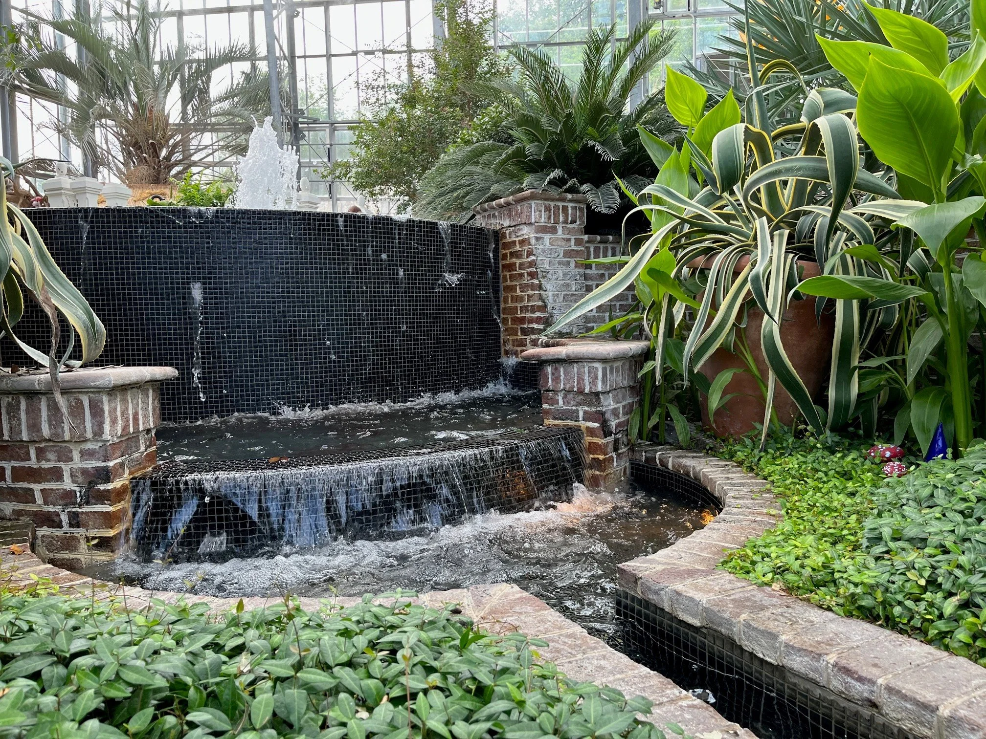 Lauritzen Tiered fountain 1 (1).jpg
