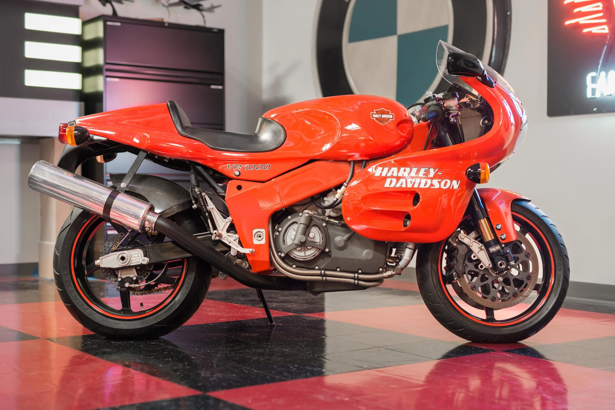 1994 Harley-Davidson VR1000-2.jpg