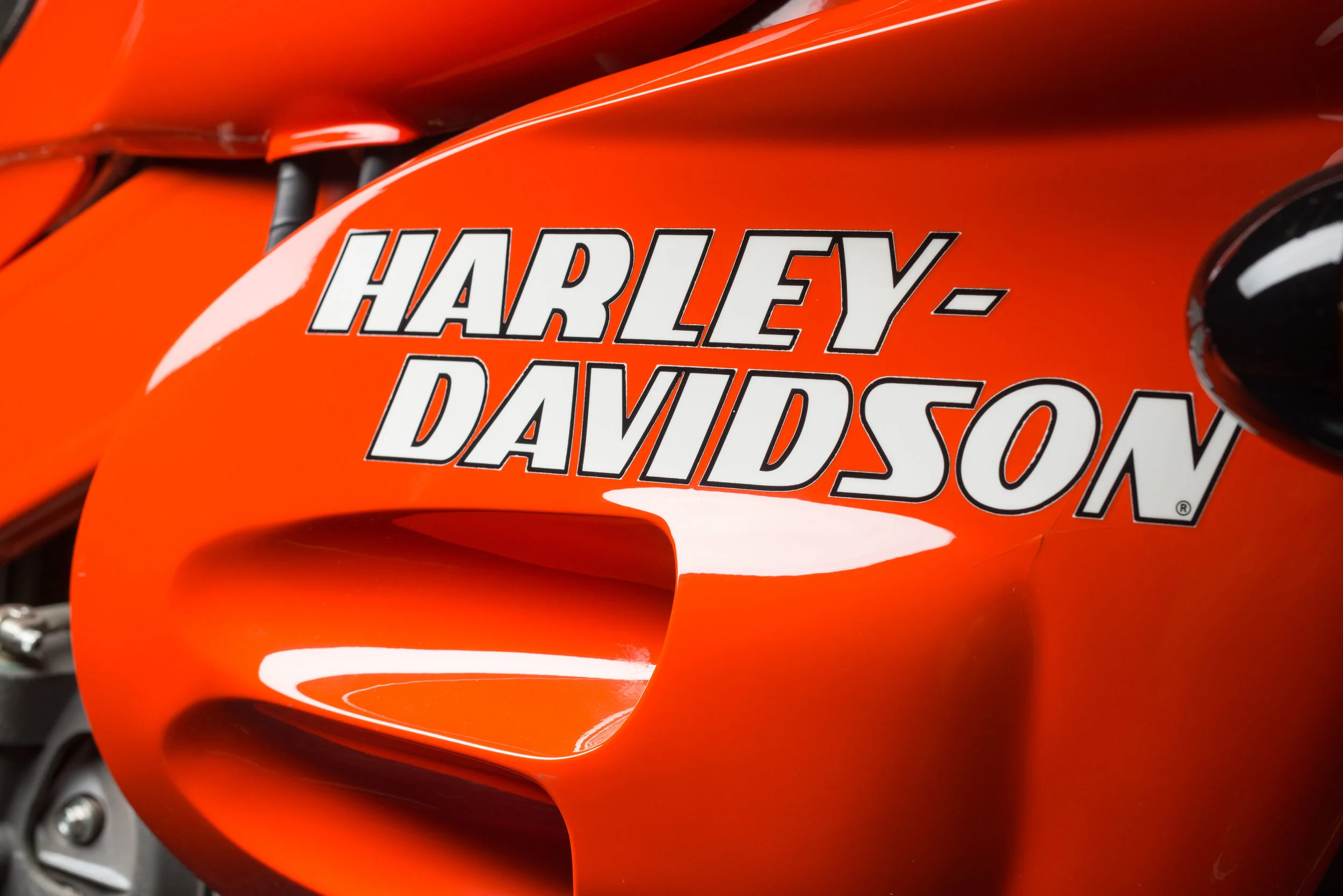 1994 Harley-Davidson VR1000-3.jpg