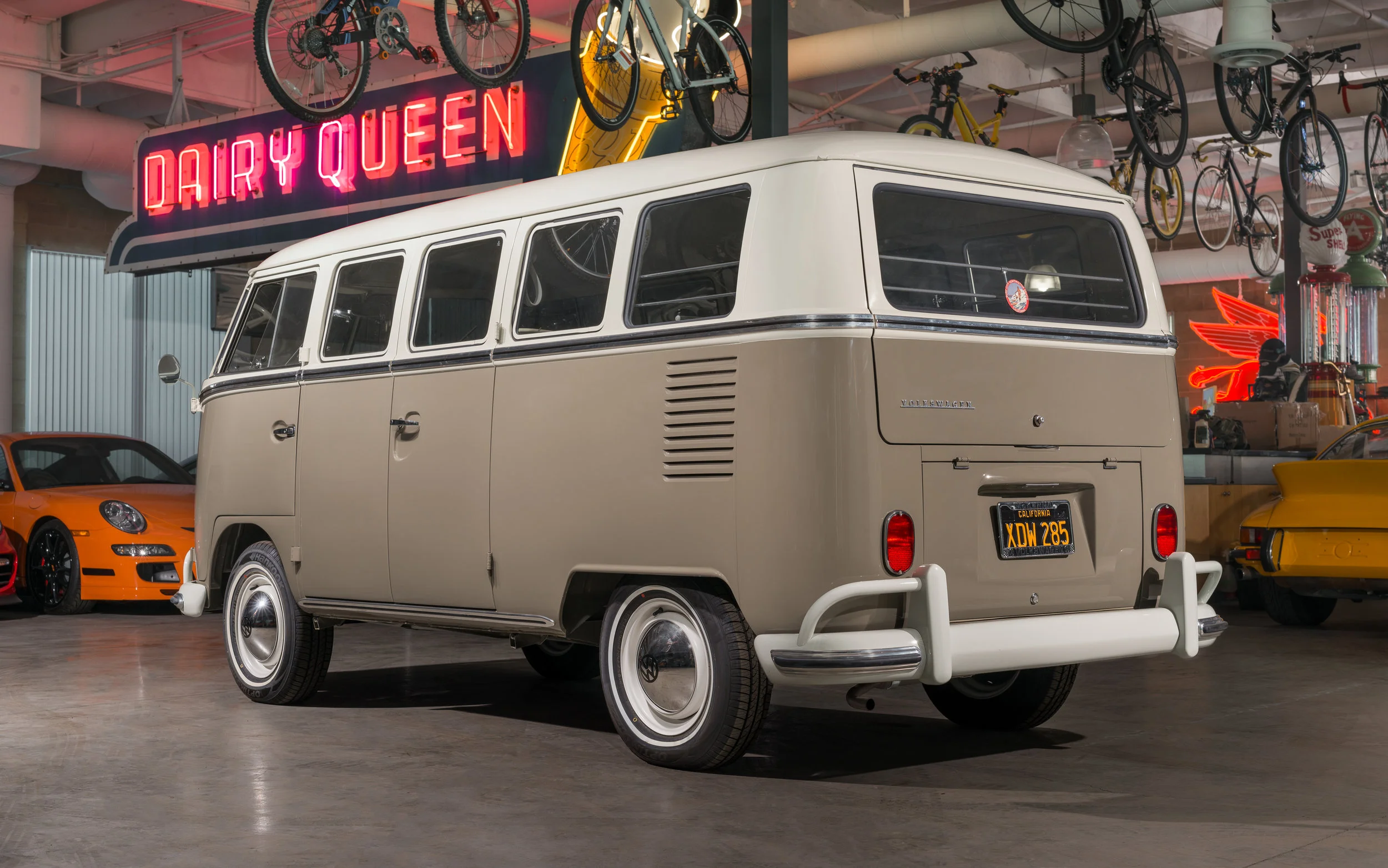 1966 Volkswagen Bus-3.jpg